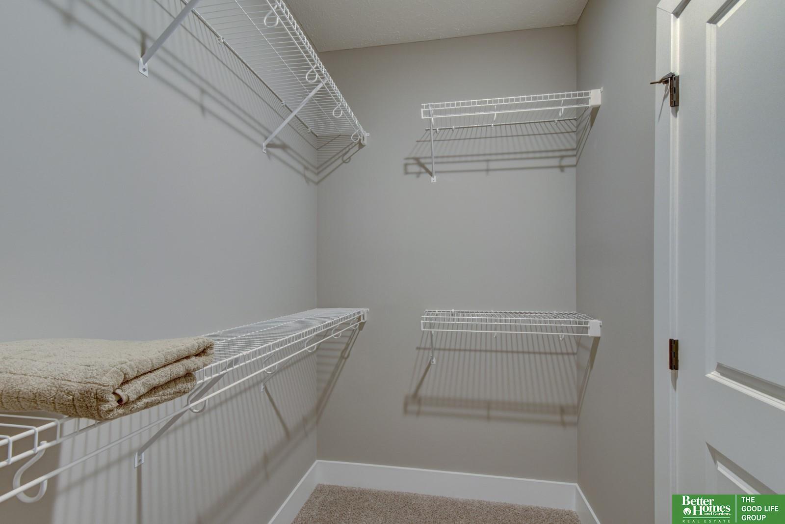 17676 Greenleaf Street, Omaha, Nebraska image 28