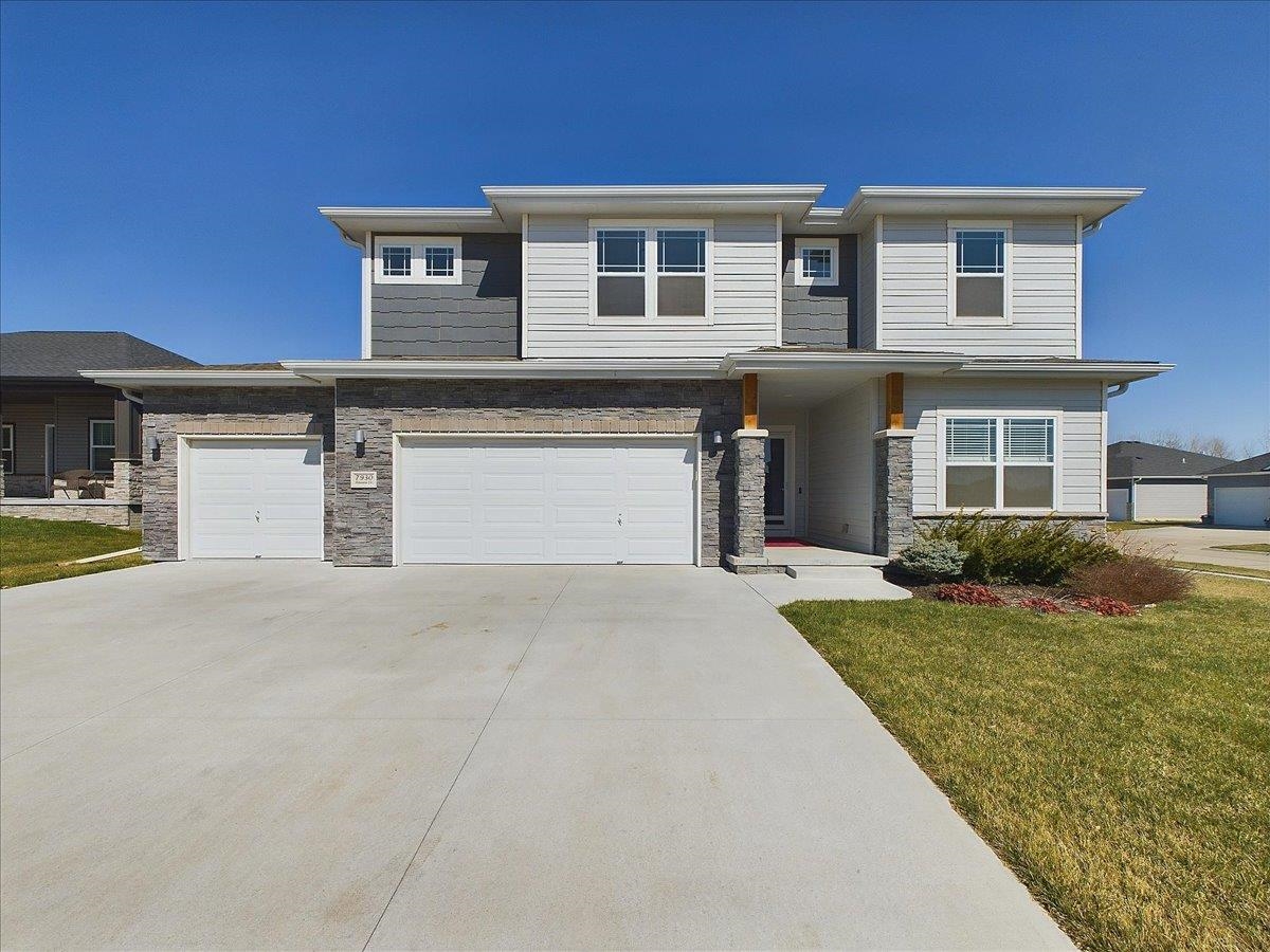 7930 Maxine Drive, Lincoln, Nebraska image 2