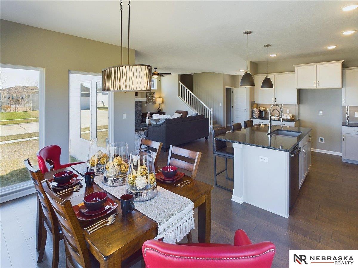 7930 Maxine Drive, Lincoln, Nebraska image 14