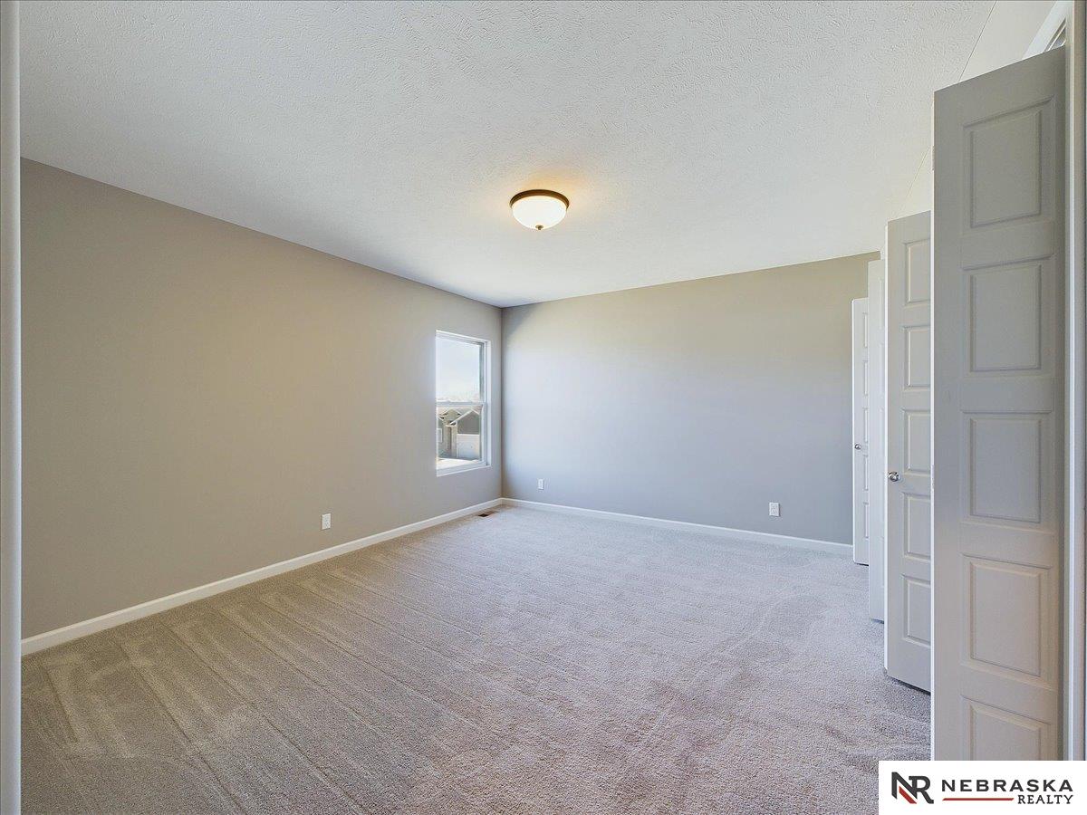 7930 Maxine Drive, Lincoln, Nebraska image 29