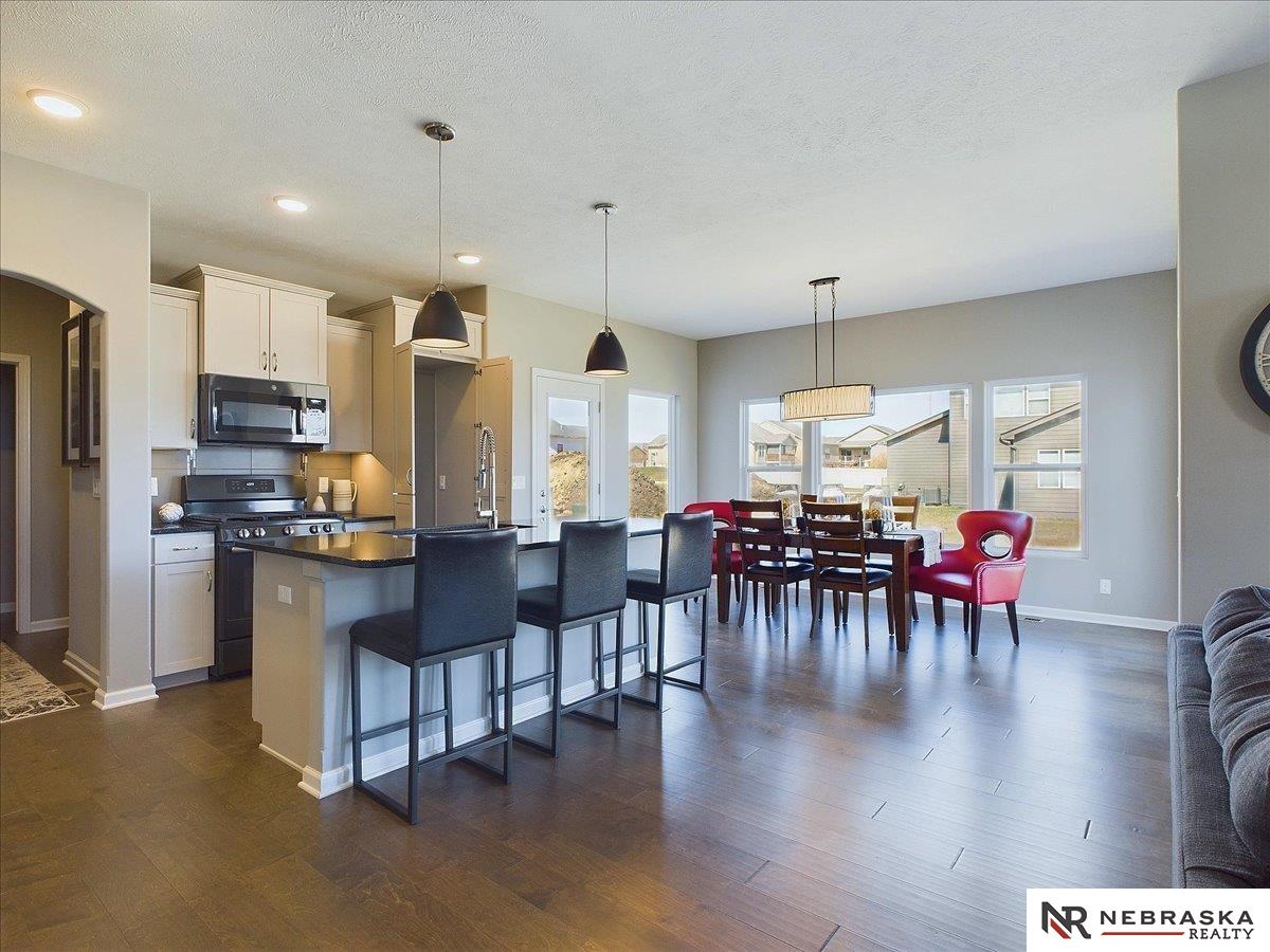 7930 Maxine Drive, Lincoln, Nebraska image 8