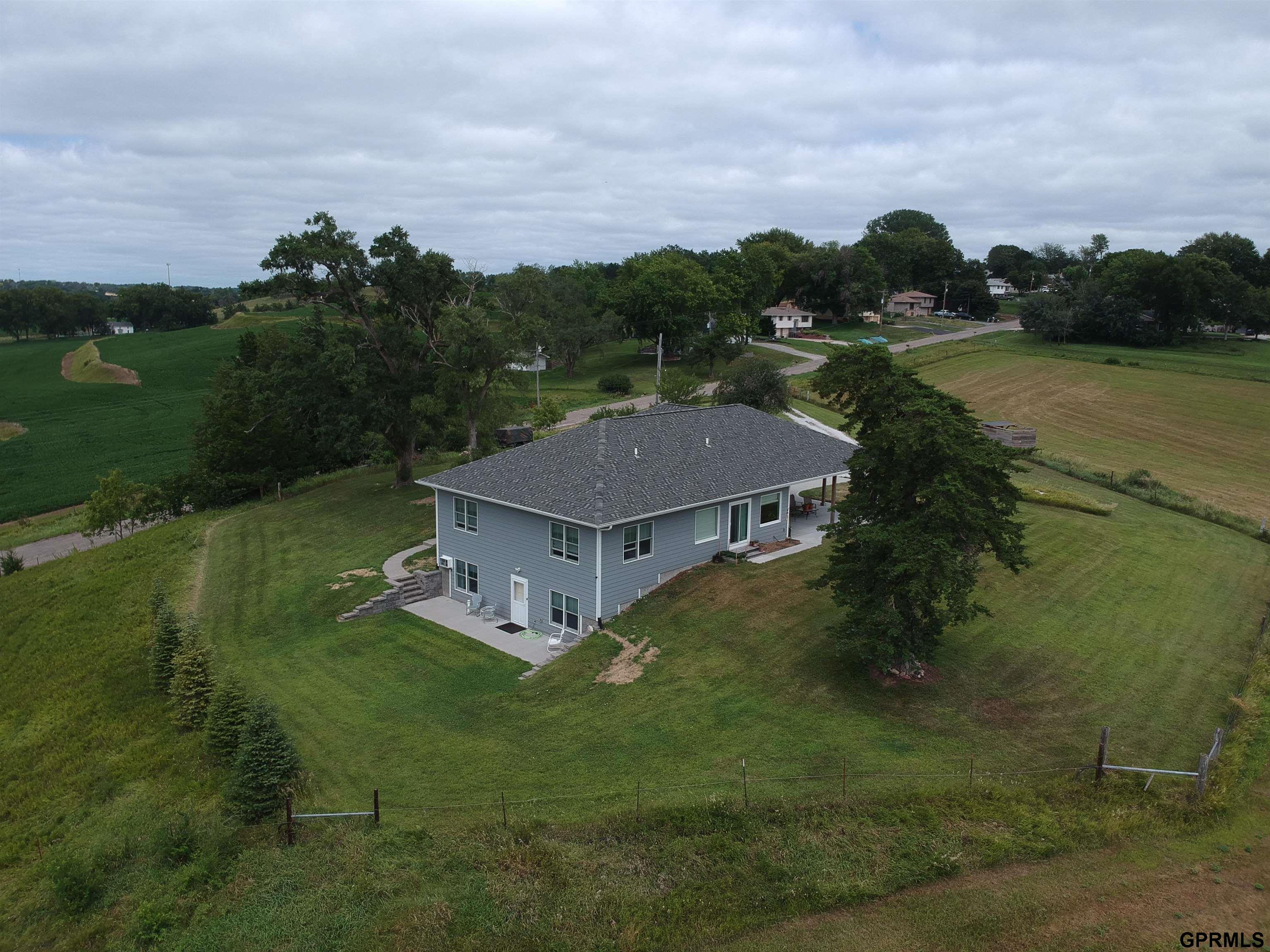 20387 Cardinal Lane, Council Bluffs, Iowa image 4