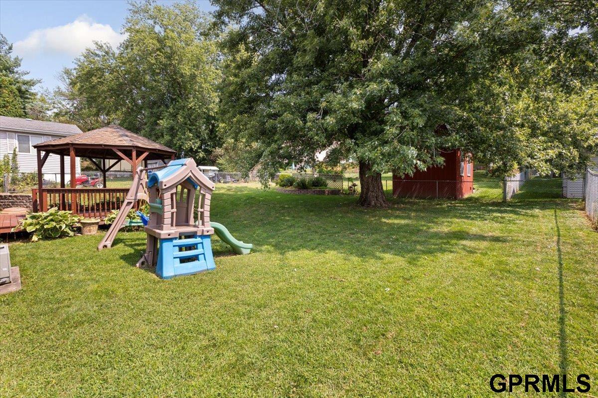 202 Laurie Circle, Neola, Iowa image 6
