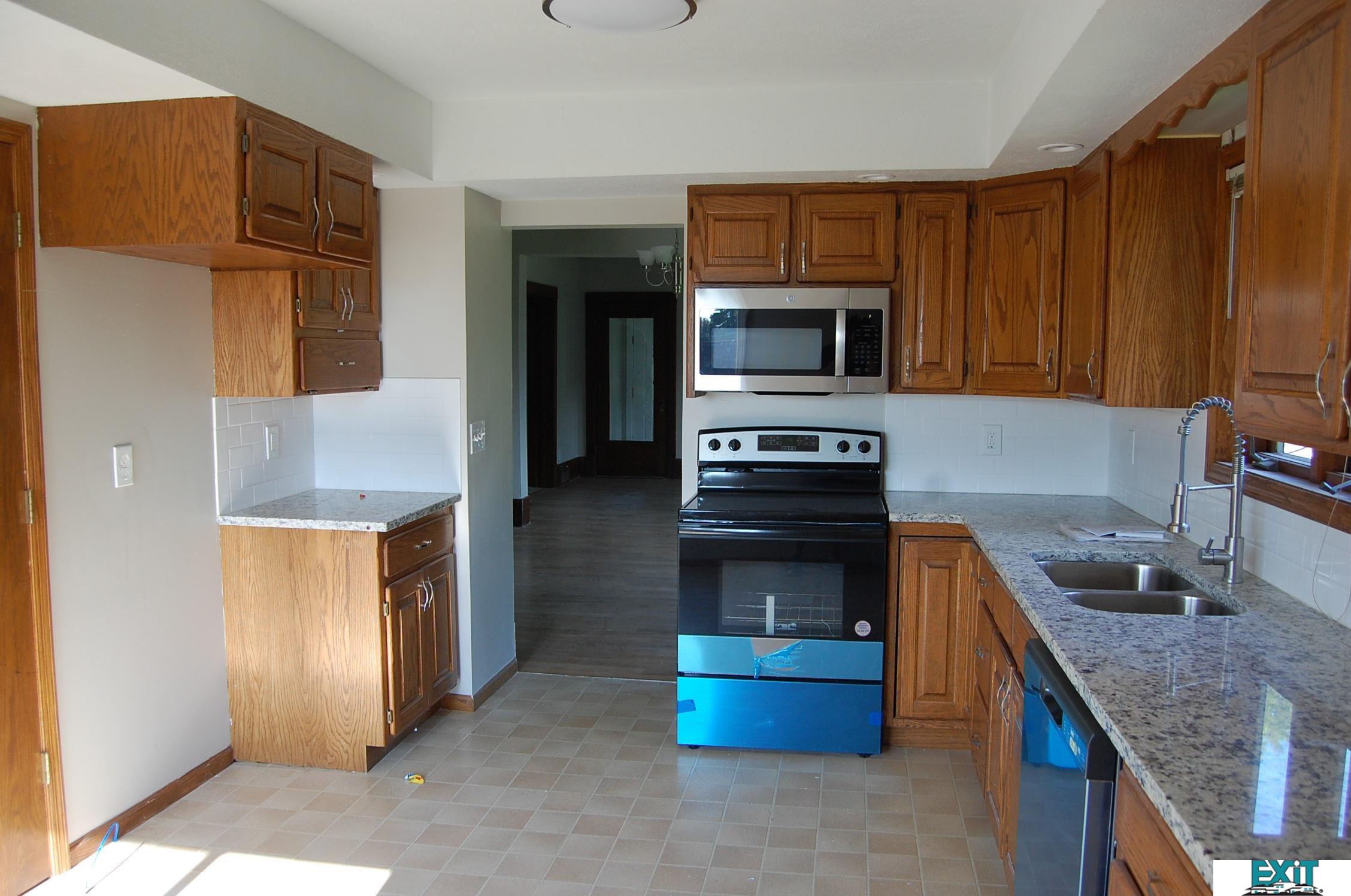 1007 Redick Avenue, Creighton, Nebraska image 8