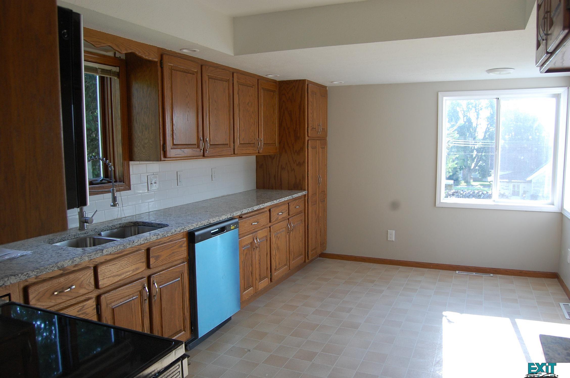 1007 Redick Avenue, Creighton, Nebraska image 9