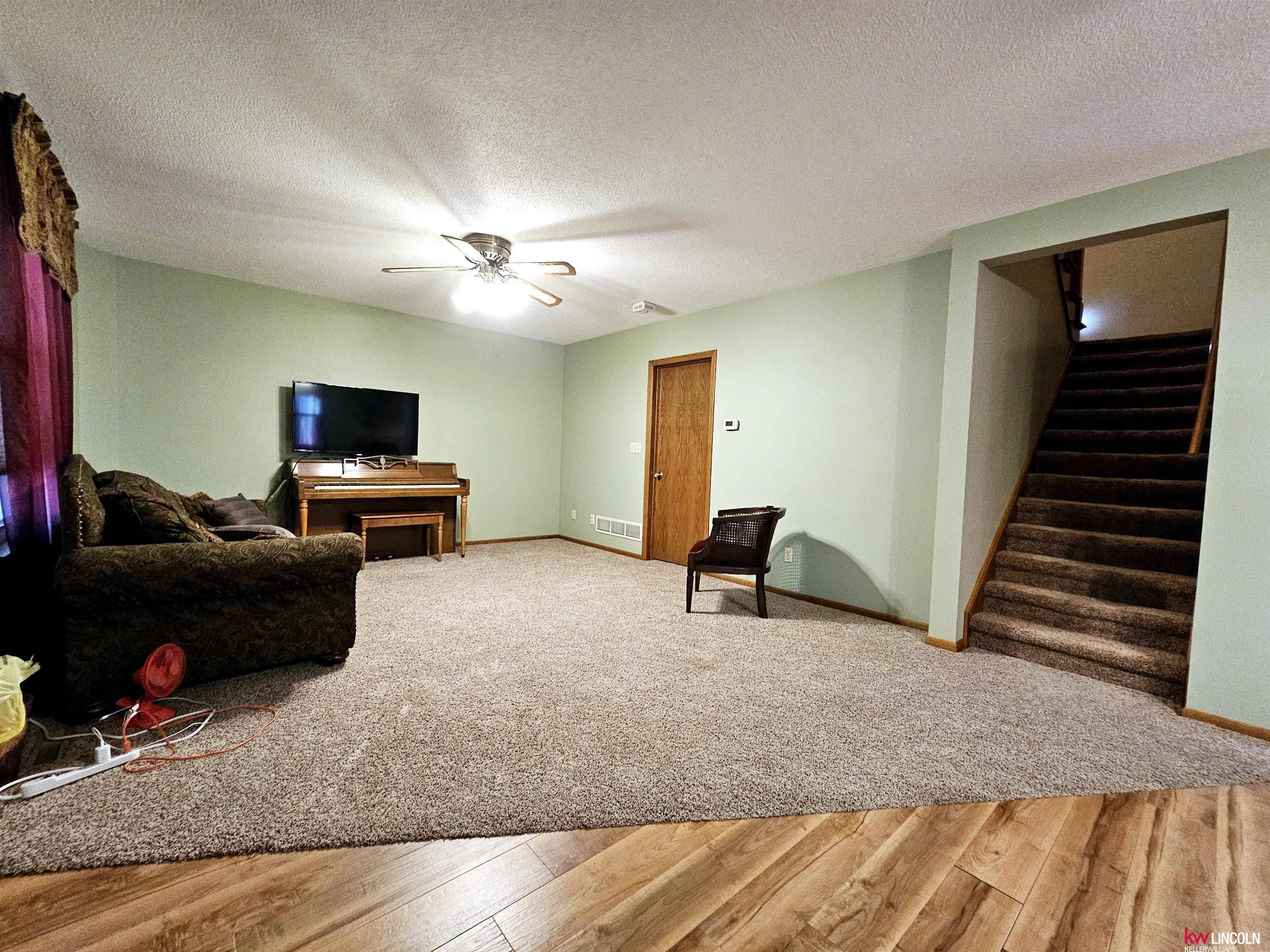 508 S Saunders Avenue, Sutton, Nebraska image 3