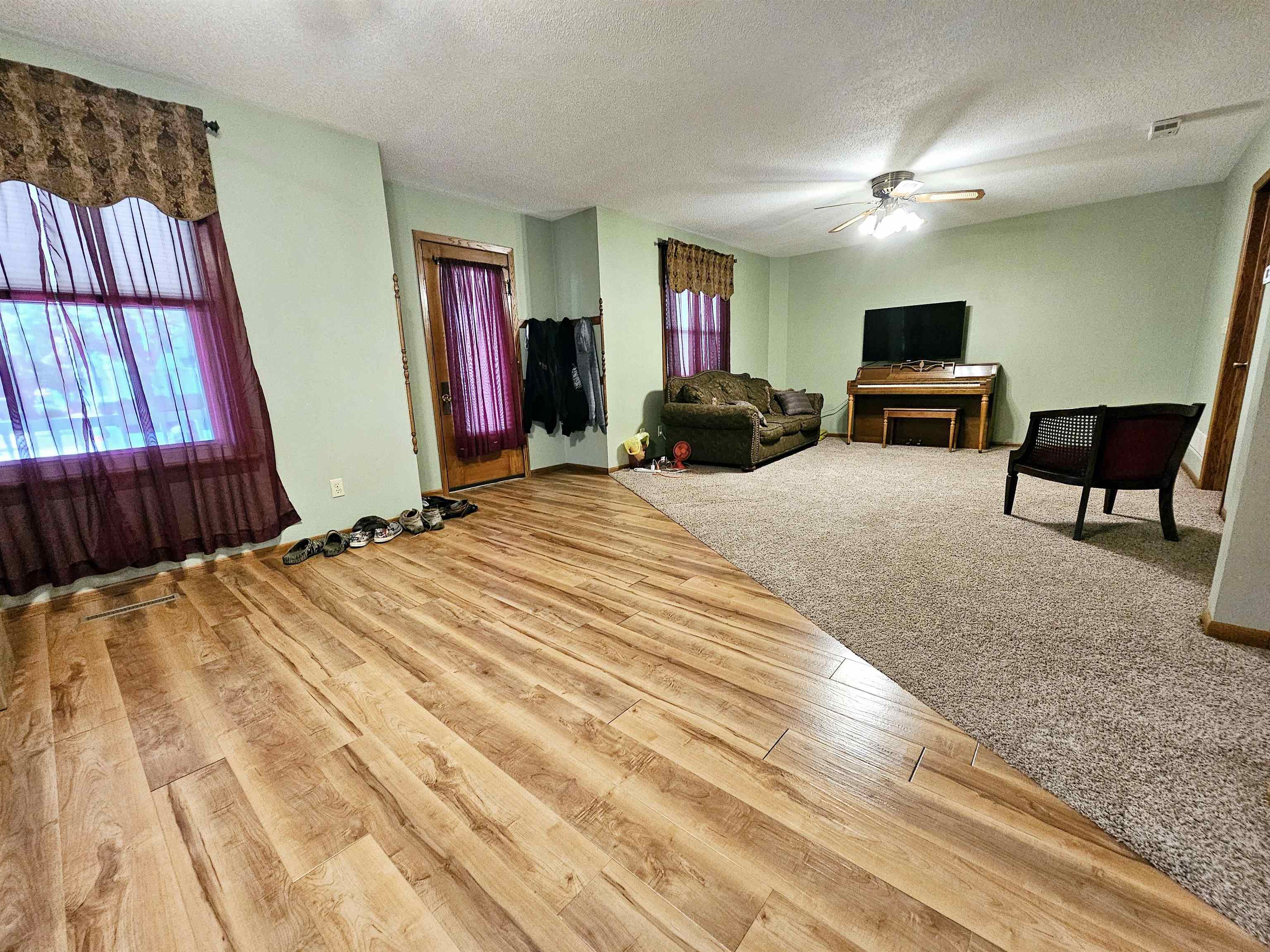 508 S Saunders Avenue, Sutton, Nebraska image 6