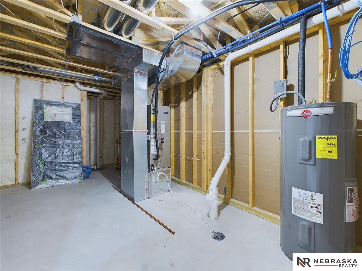 1079 Titan Drive, Hickman, Nebraska image 23
