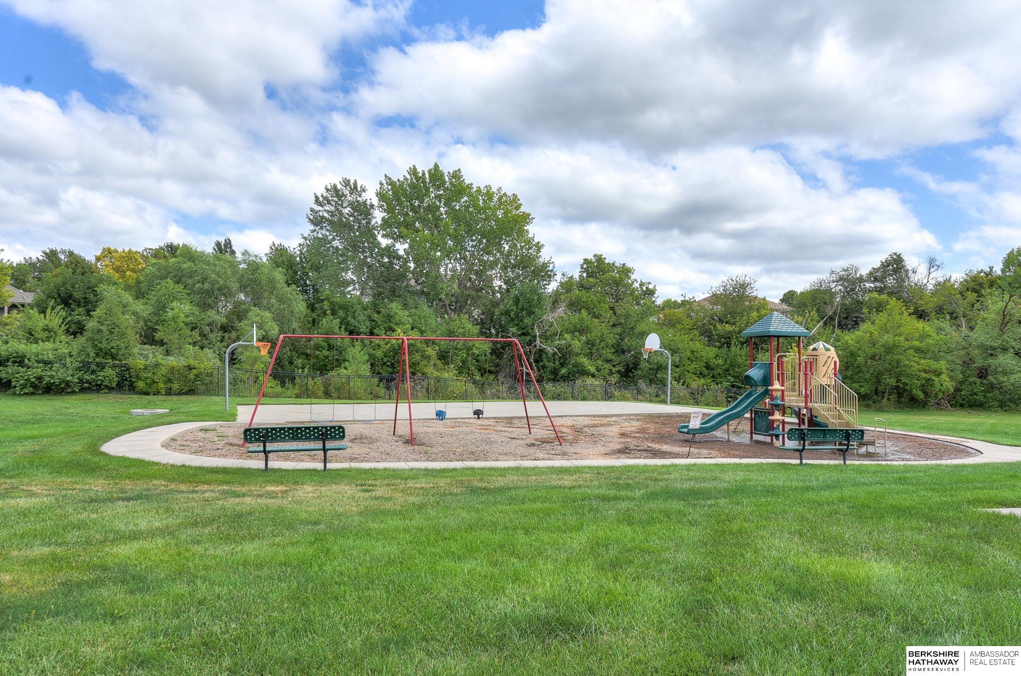 1862 N 175th Plaza, Omaha, Nebraska image 36
