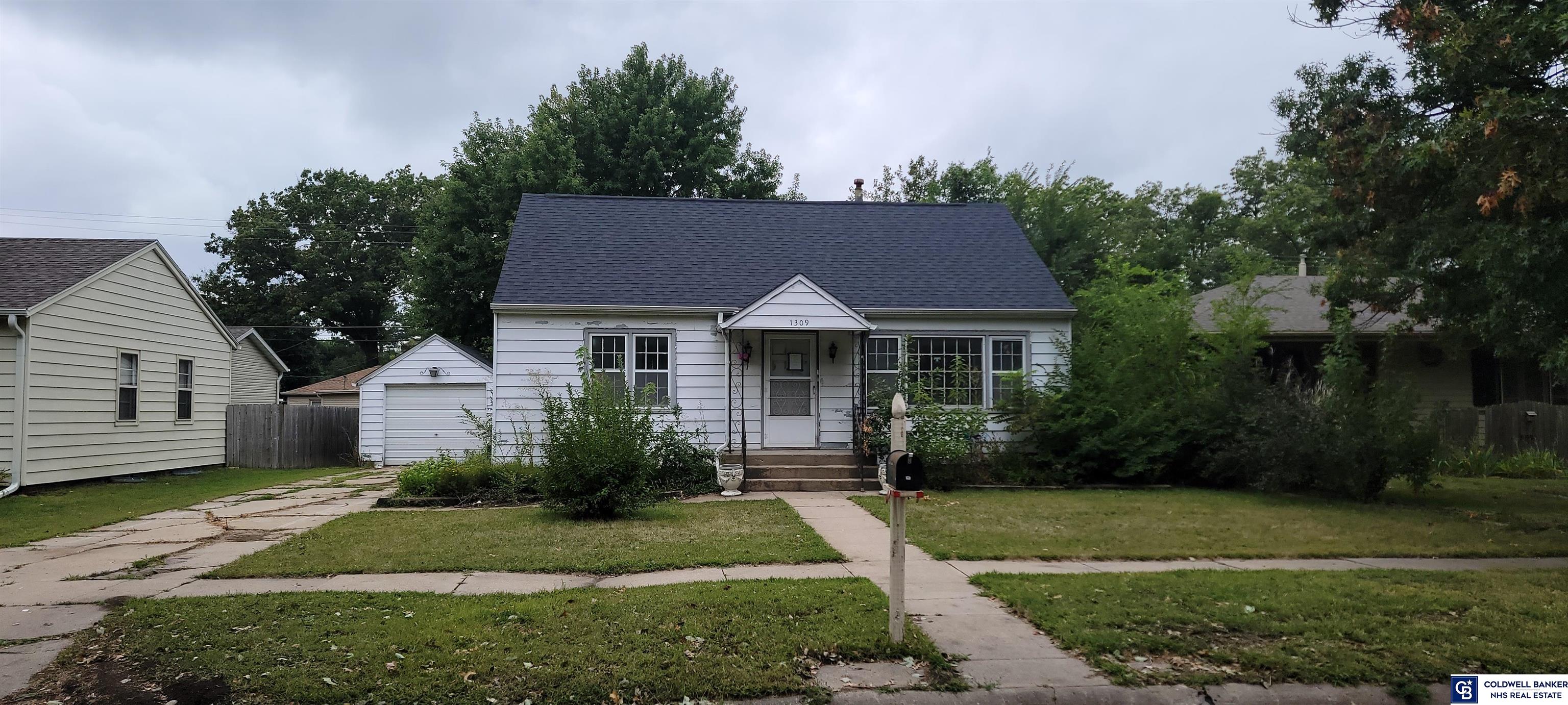 1309 N Blackburn Avenue, York, Nebraska image 1