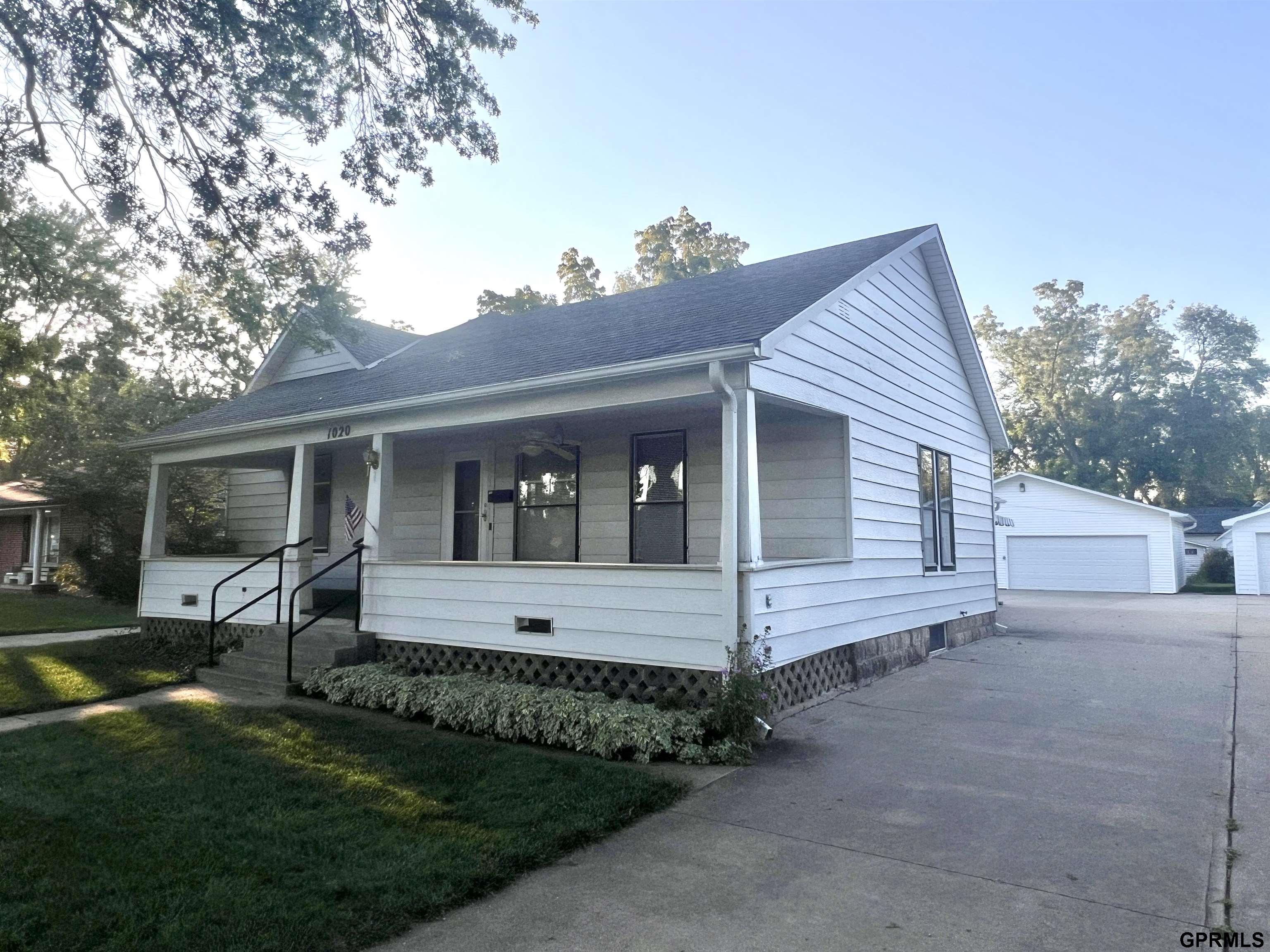 1020 H Street, Geneva, Nebraska image 1
