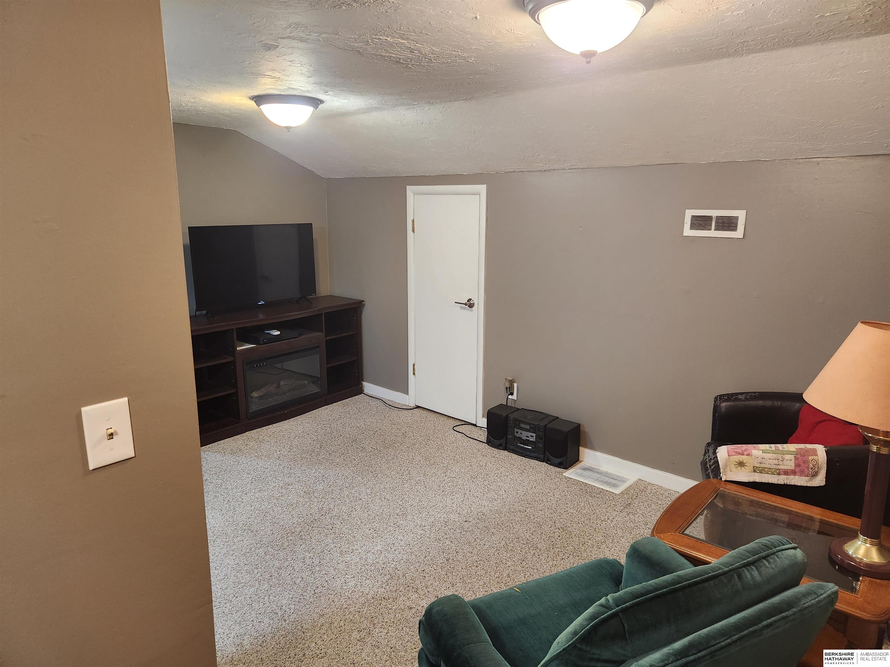 208 3rd Street, Milford, Nebraska image 19
