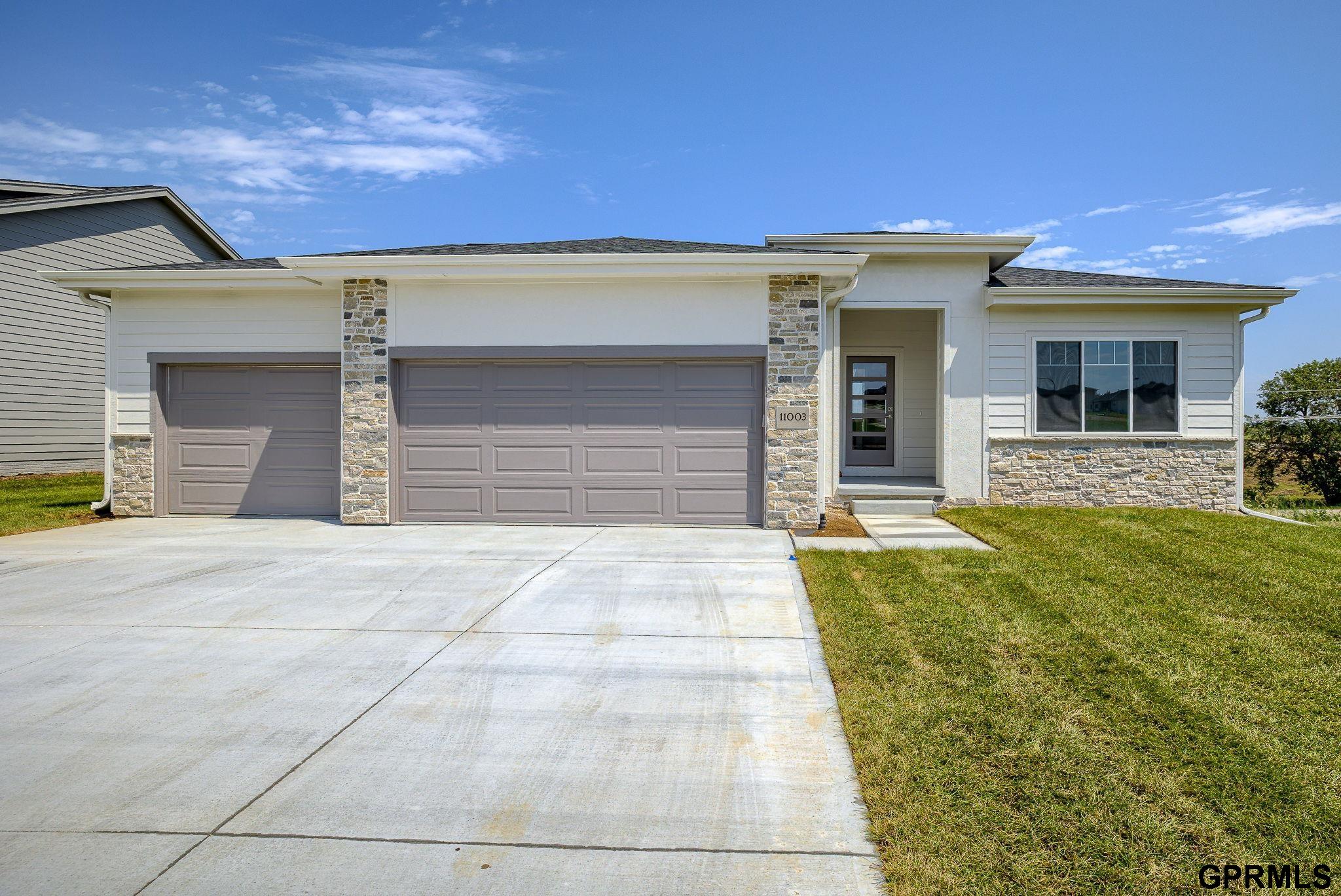11003 N 169 Street, Bennington, Nebraska image 1