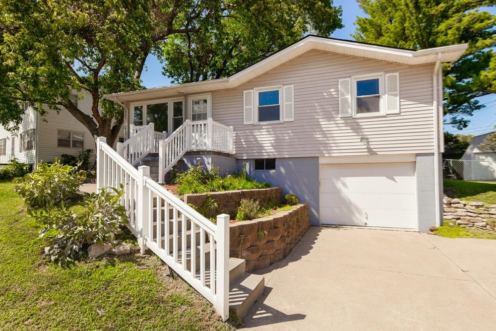 7866 Tilford Circle, Ralston, Nebraska image 1