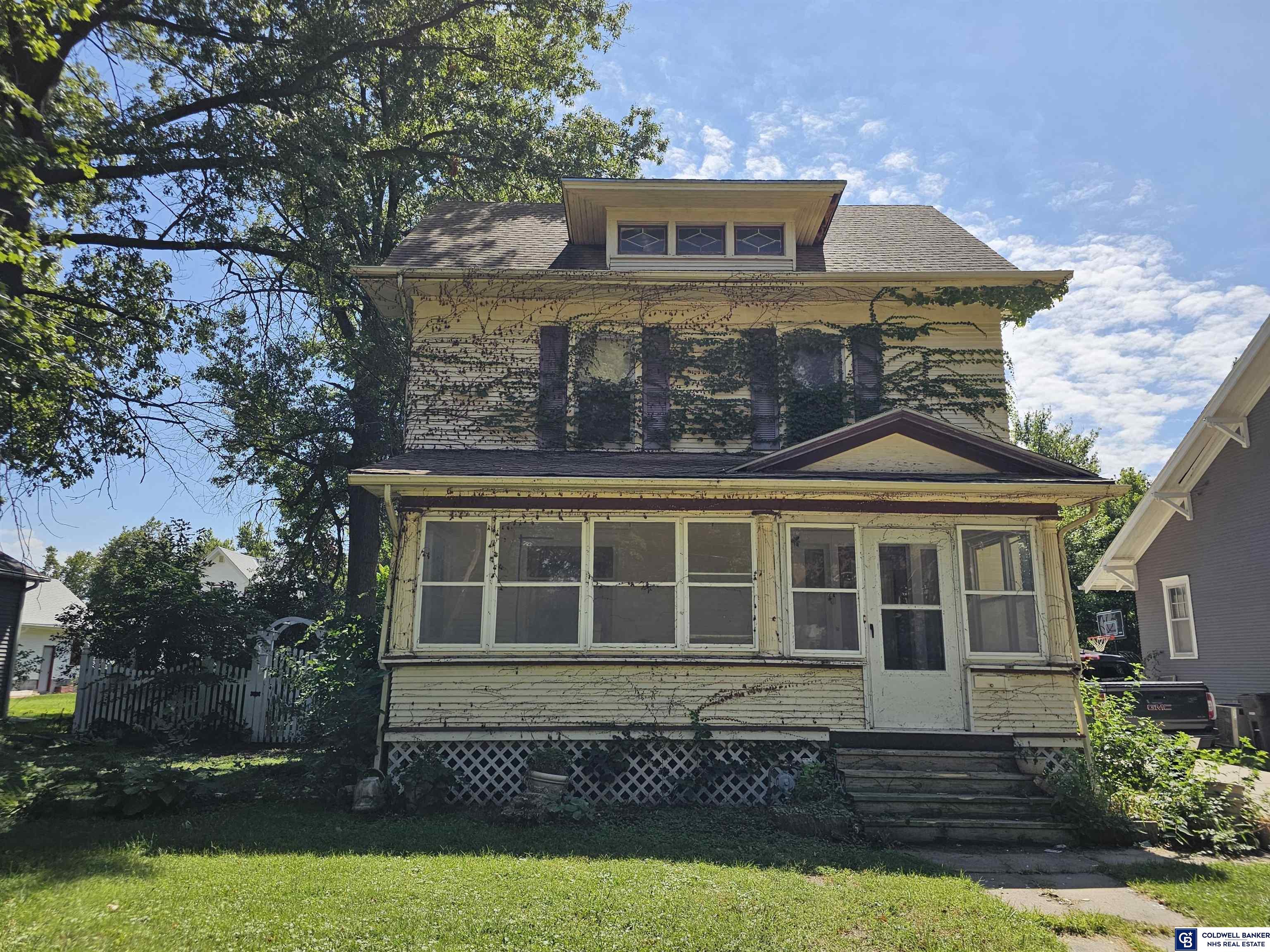 680 E 8th Street, York, Nebraska image 1