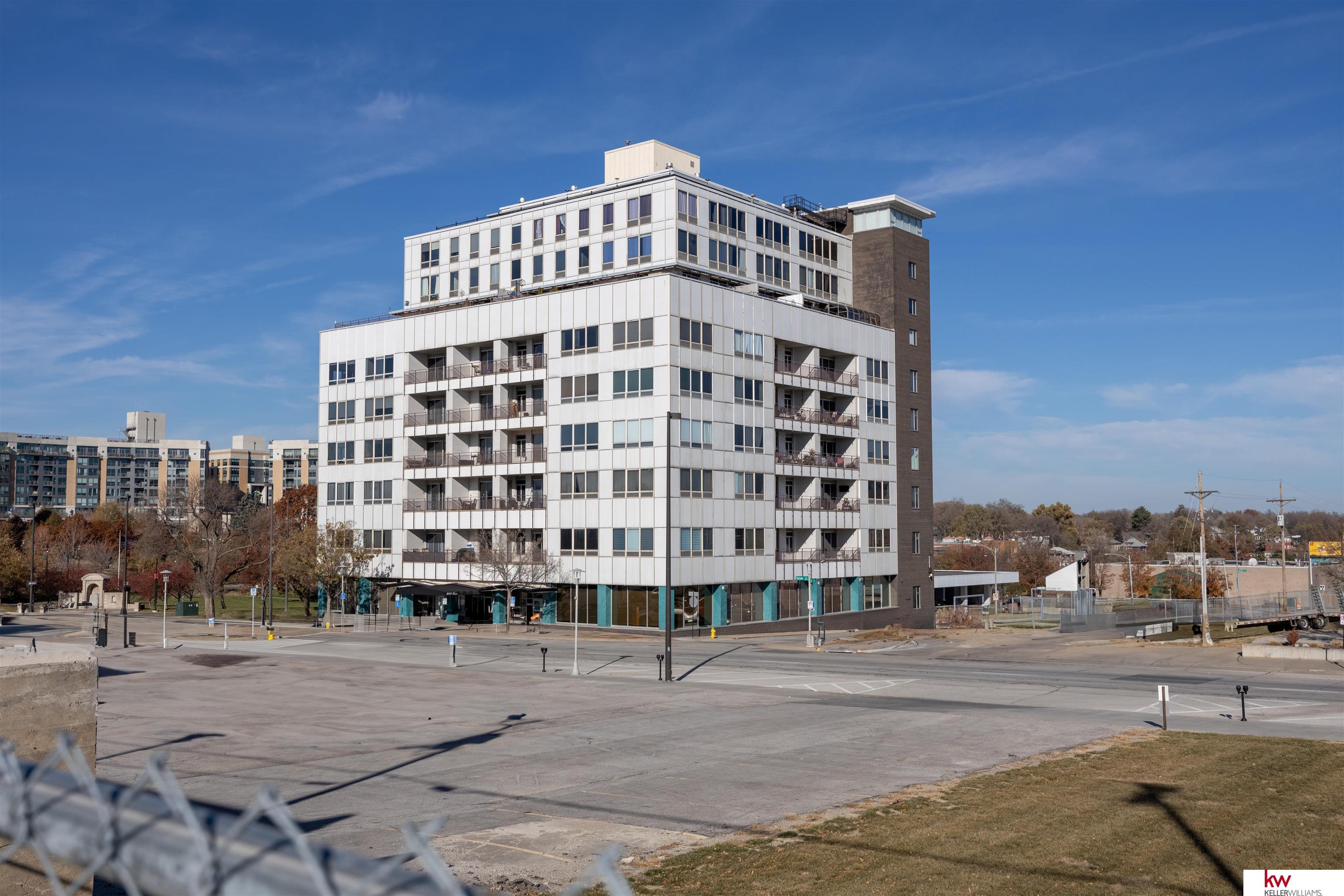 3000 Farnam Street #2L, Omaha, Nebraska image 2