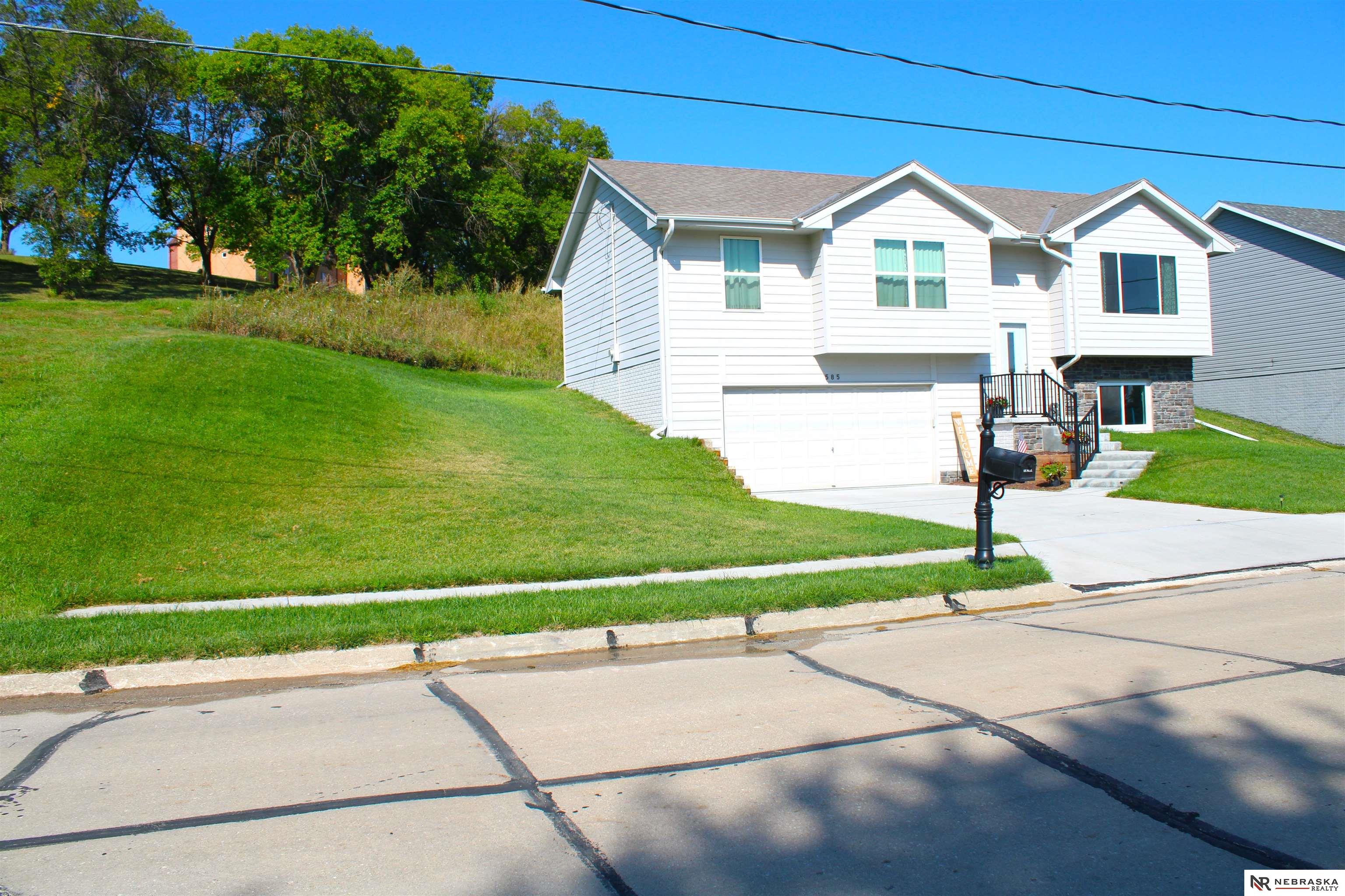 585 N 27th Street, Blair, Nebraska image 2