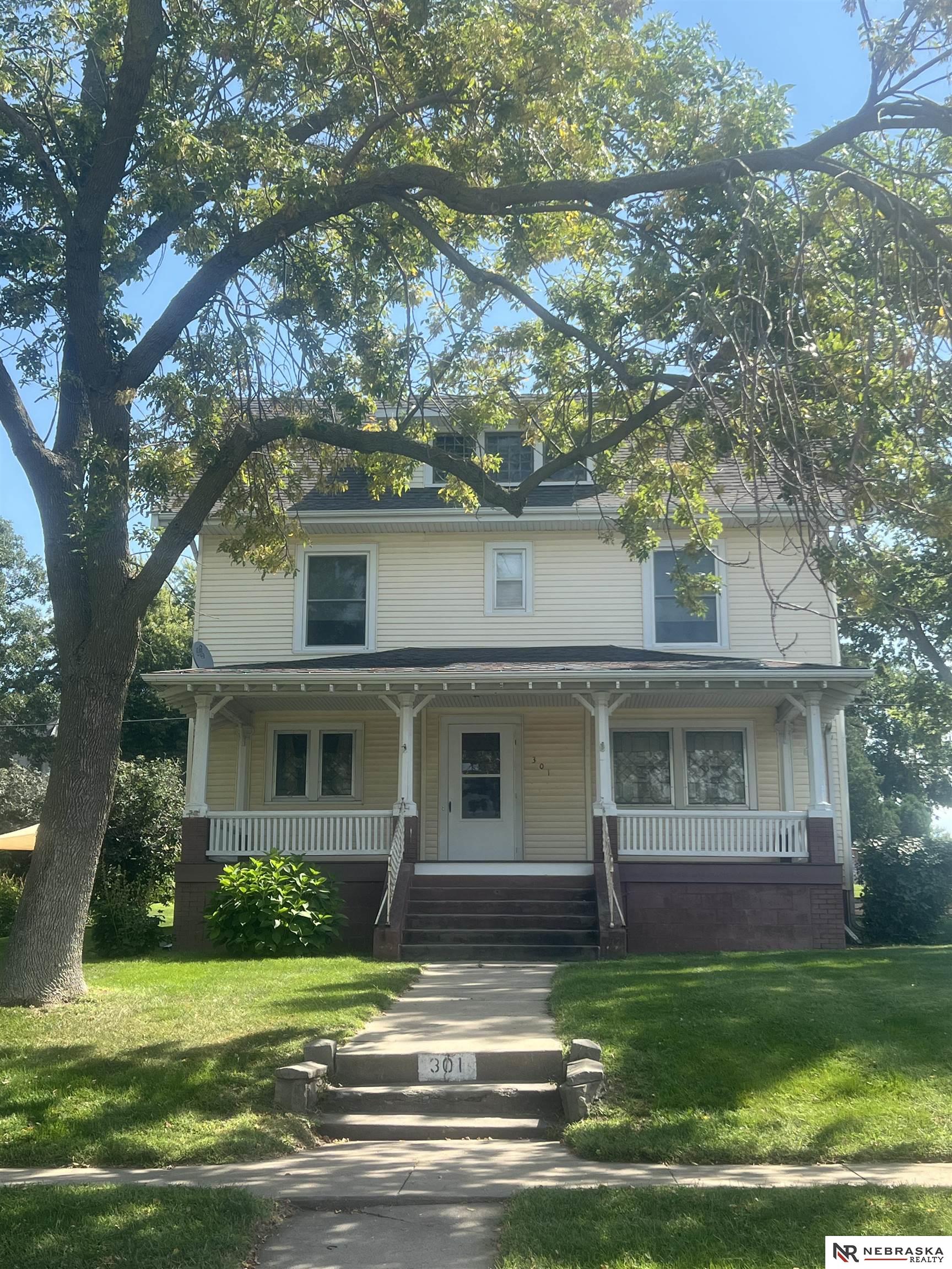 301 N Thomas Avenue, Oakland, Nebraska image 3