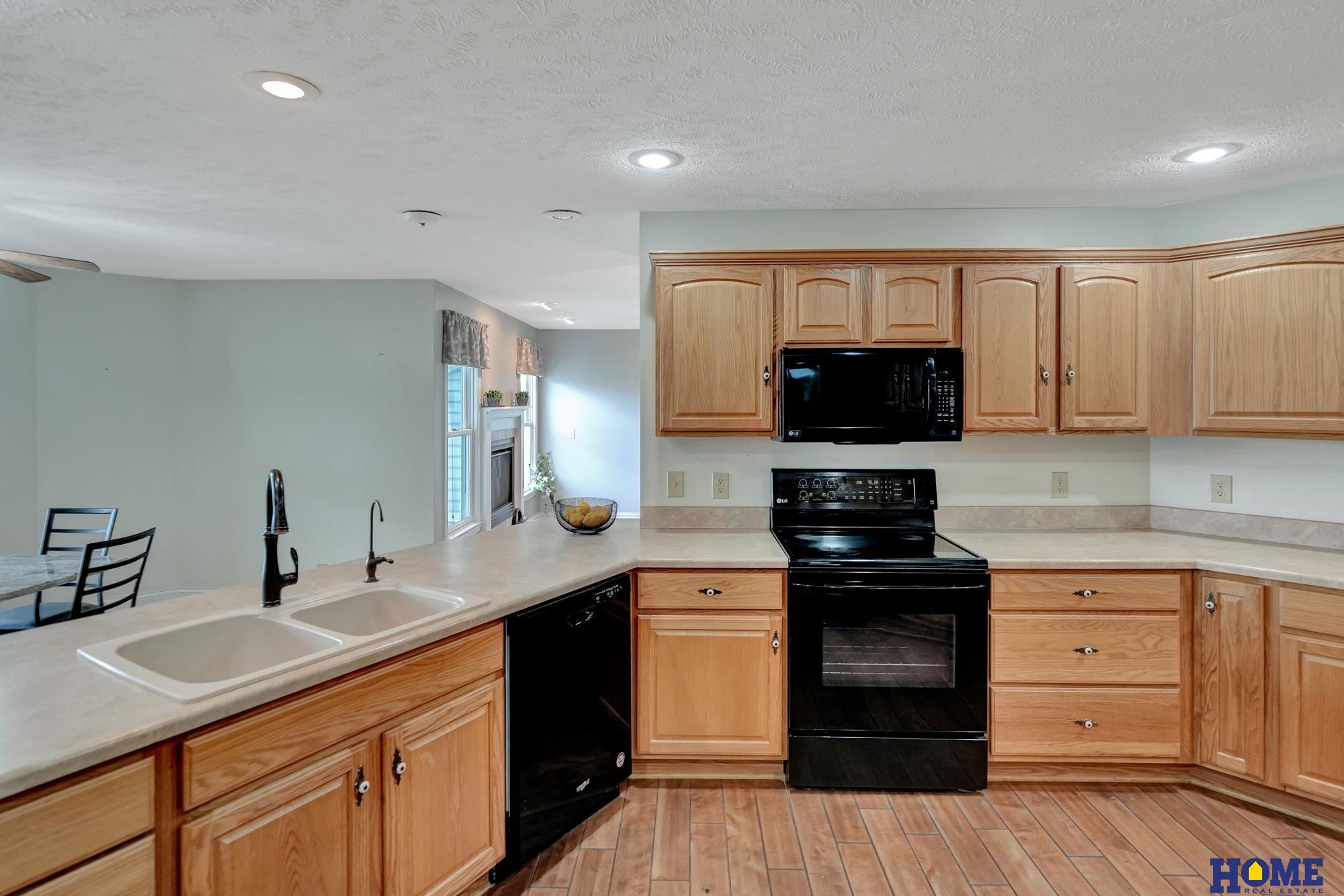 915 Chicory Lane, Hickman, Nebraska image 25