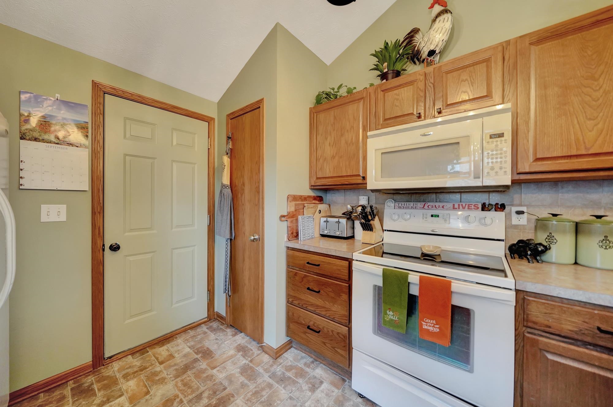 220 Orchard Place, Hickman, Nebraska image 16