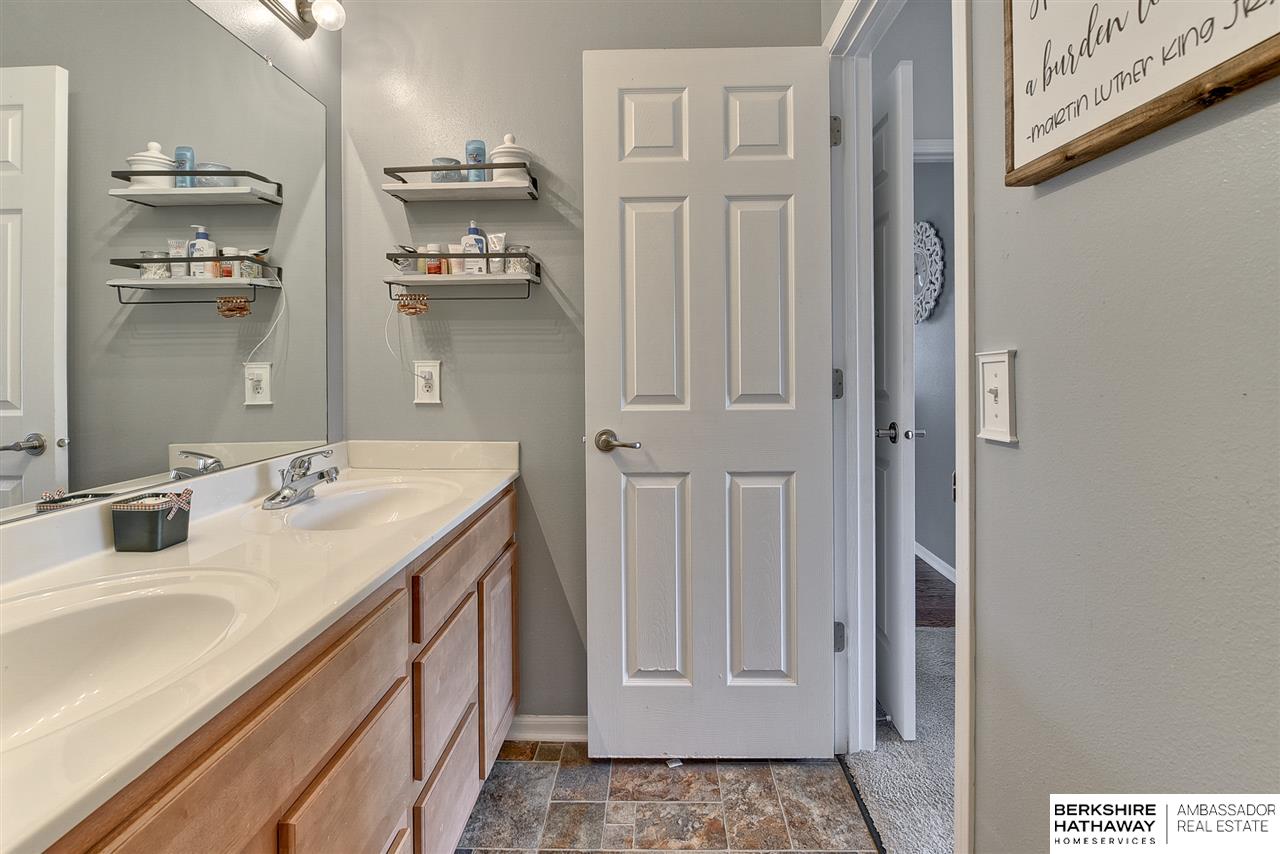 15315 Camden Avenue, Omaha, Nebraska image 16