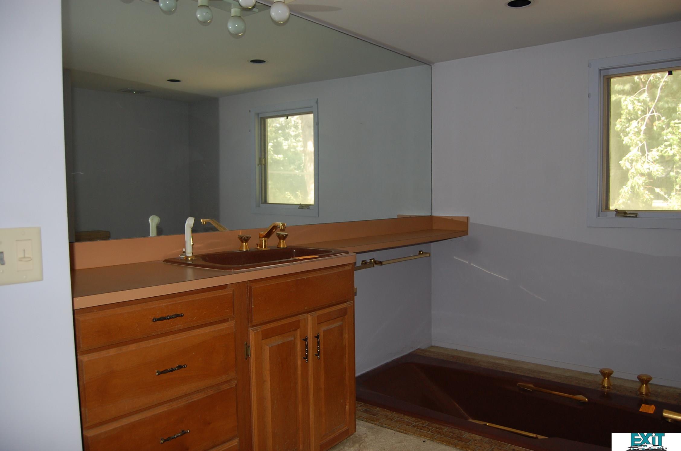 1315 N Delaware Avenue, York, Nebraska image 32