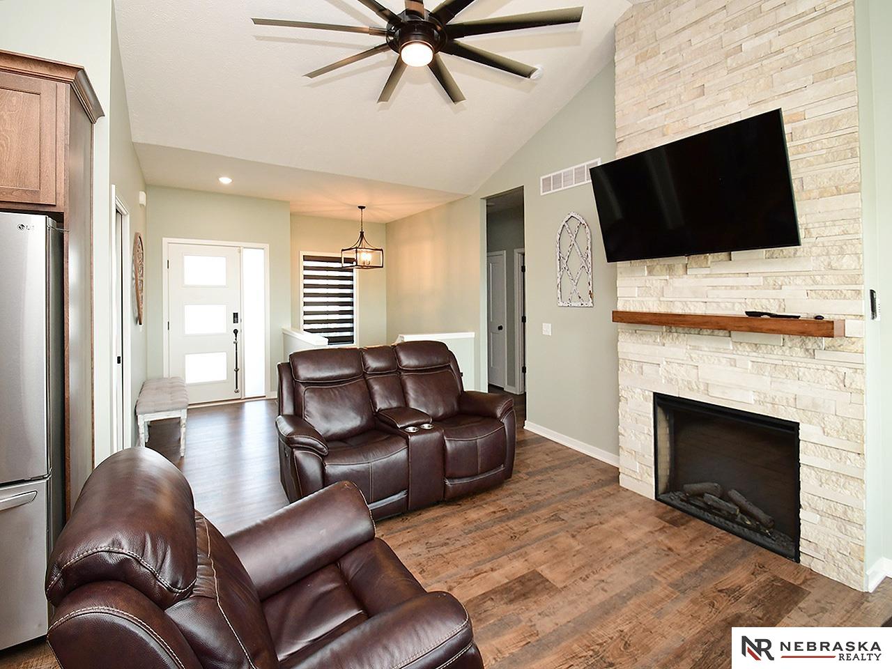 1215 Cyprus Boulevard, Hickman, Nebraska image 14