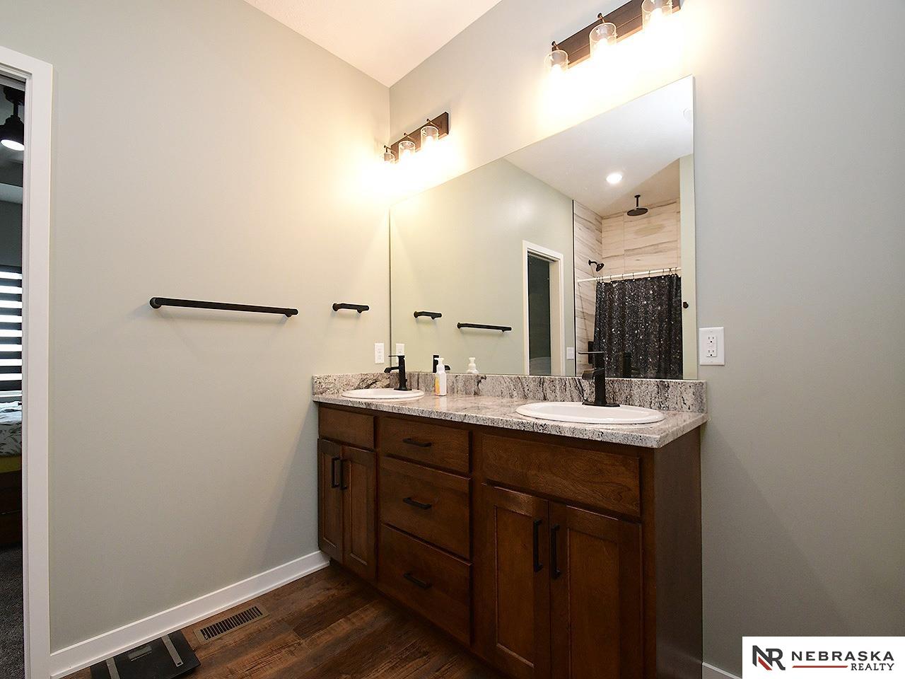 1215 Cyprus Boulevard, Hickman, Nebraska image 20