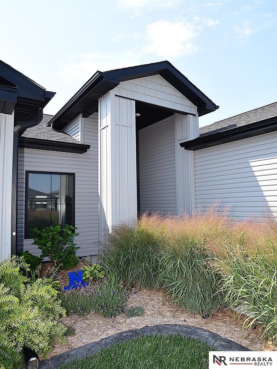 1215 Cyprus Boulevard, Hickman, Nebraska image 3