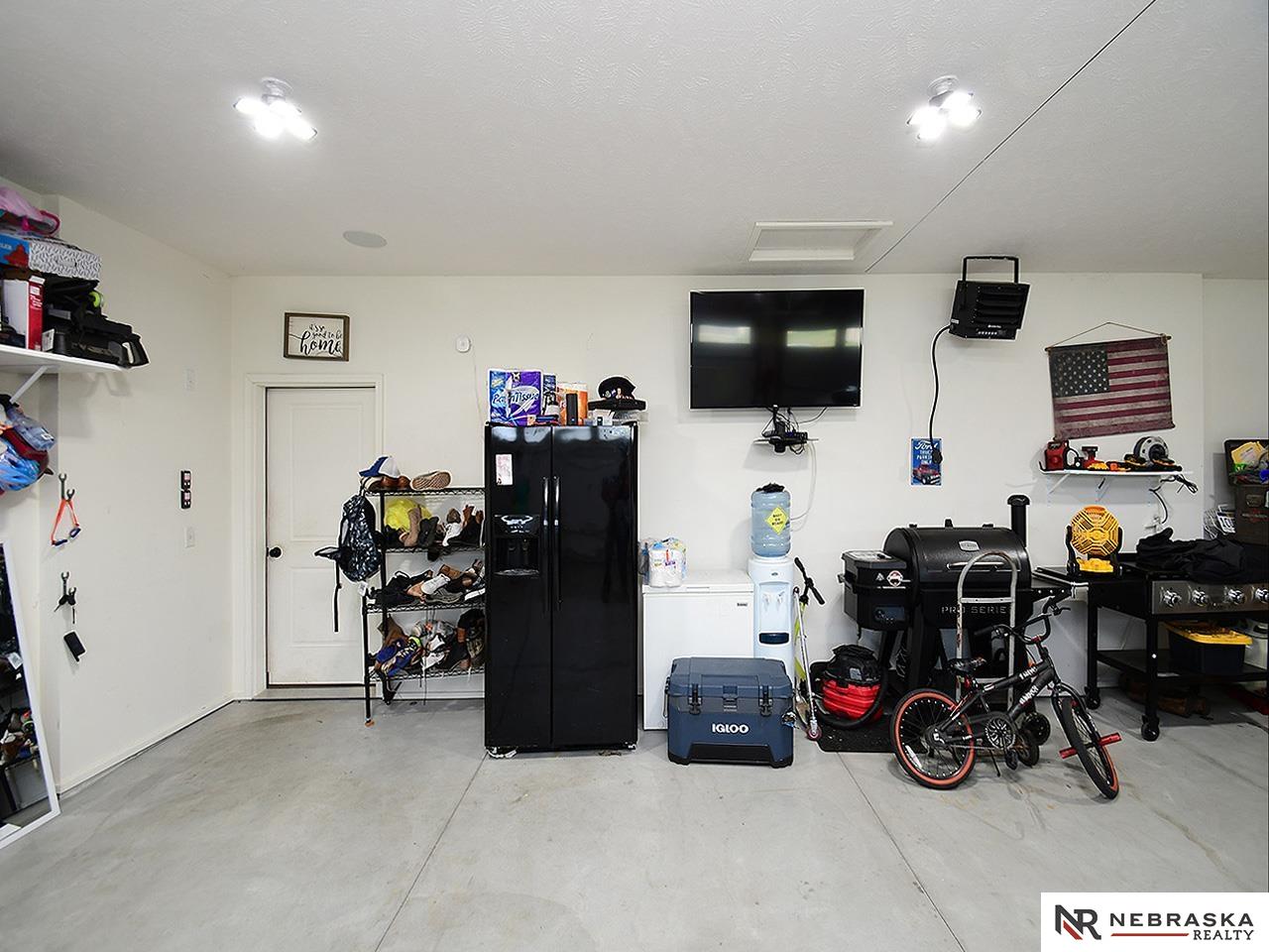 1215 Cyprus Boulevard, Hickman, Nebraska image 37
