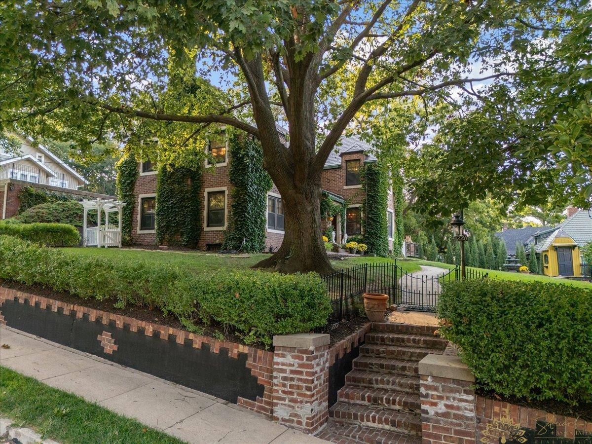 226 High School Avenue, Council Bluffs, Iowa image 1
