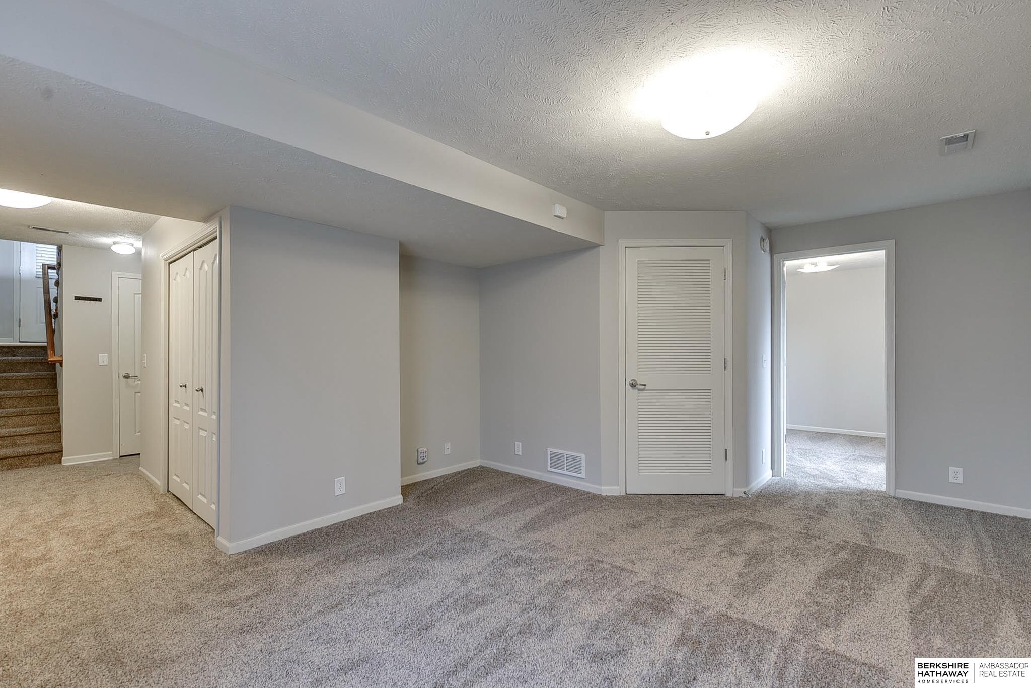 17159 Manderson Street, Omaha, Nebraska image 26