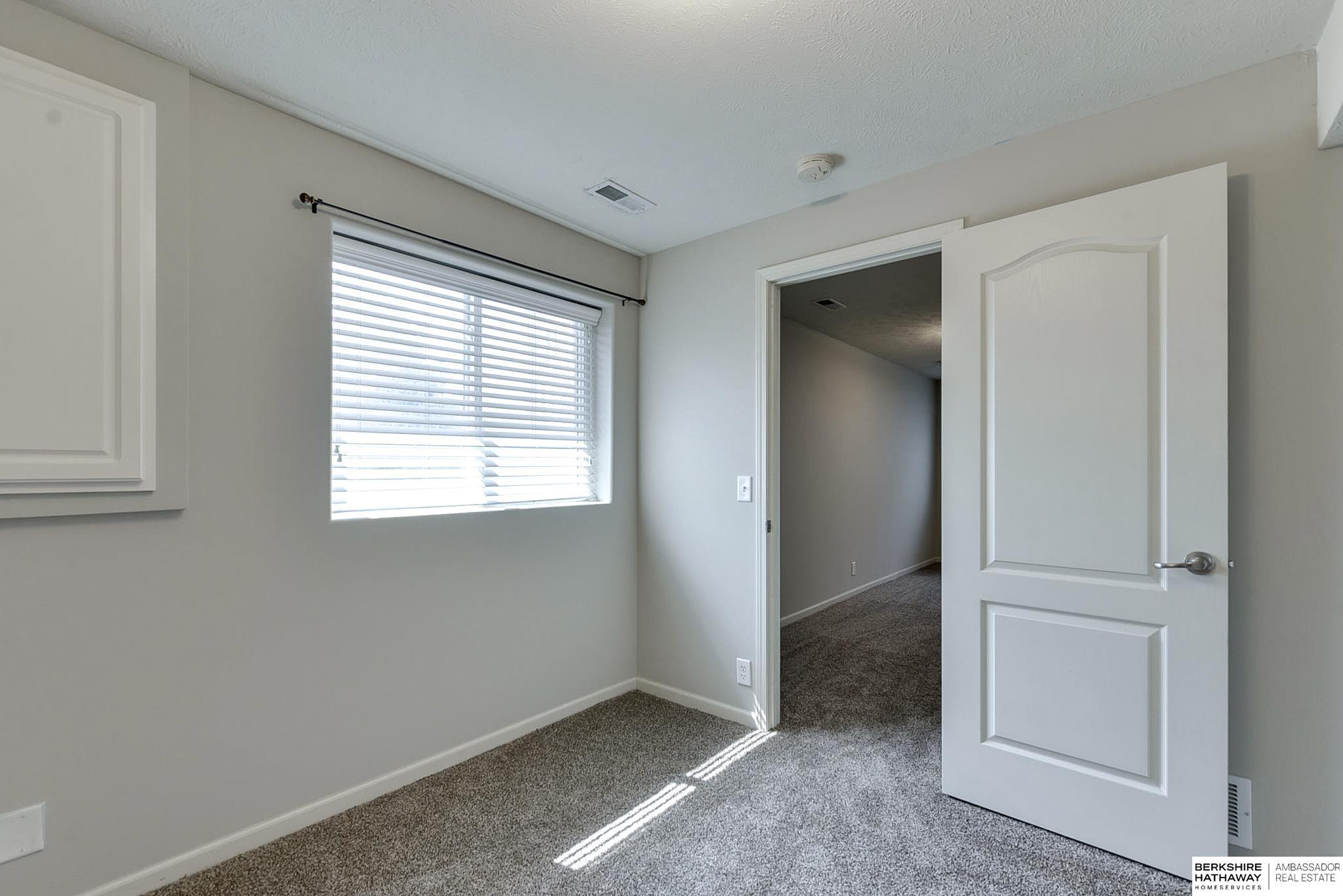 17159 Manderson Street, Omaha, Nebraska image 31