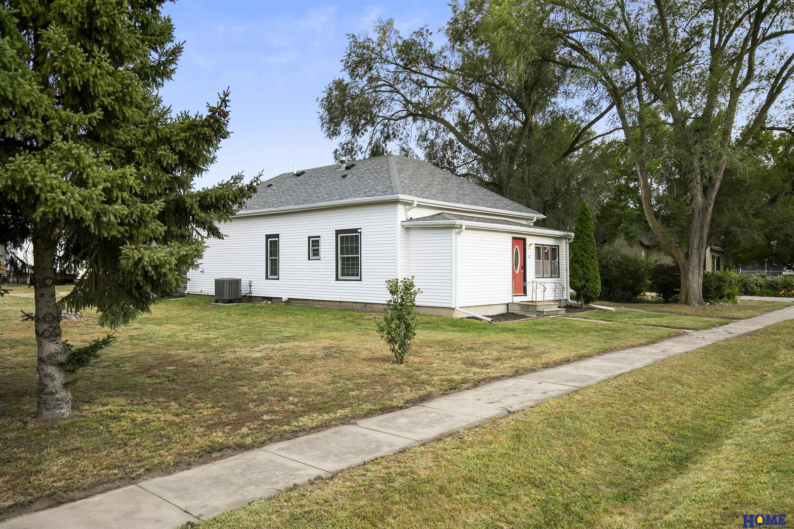 642 Frazier Street, Garland, Nebraska image 2