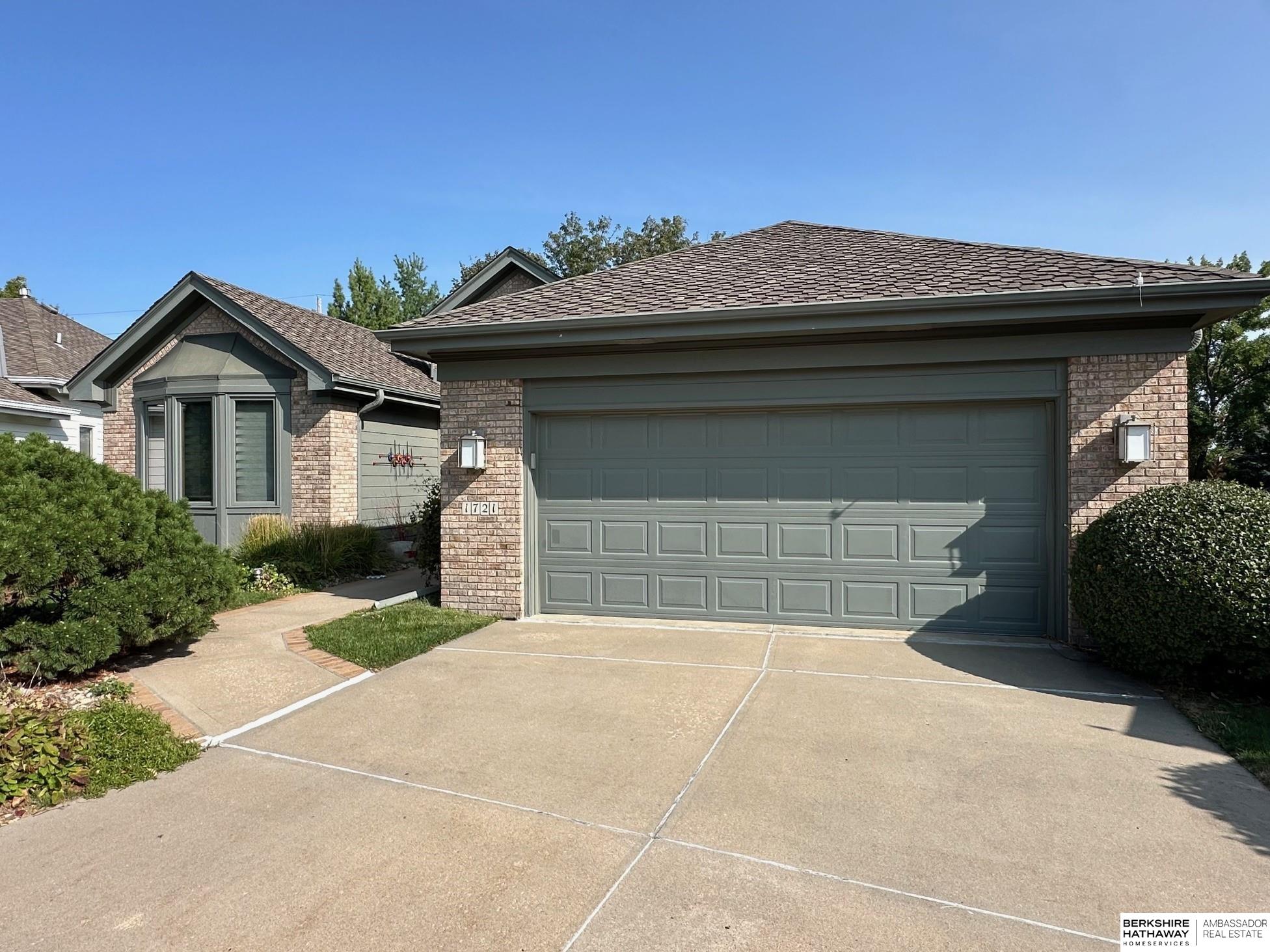 1721 N 132 Avenue Circle, Omaha, Nebraska image 1