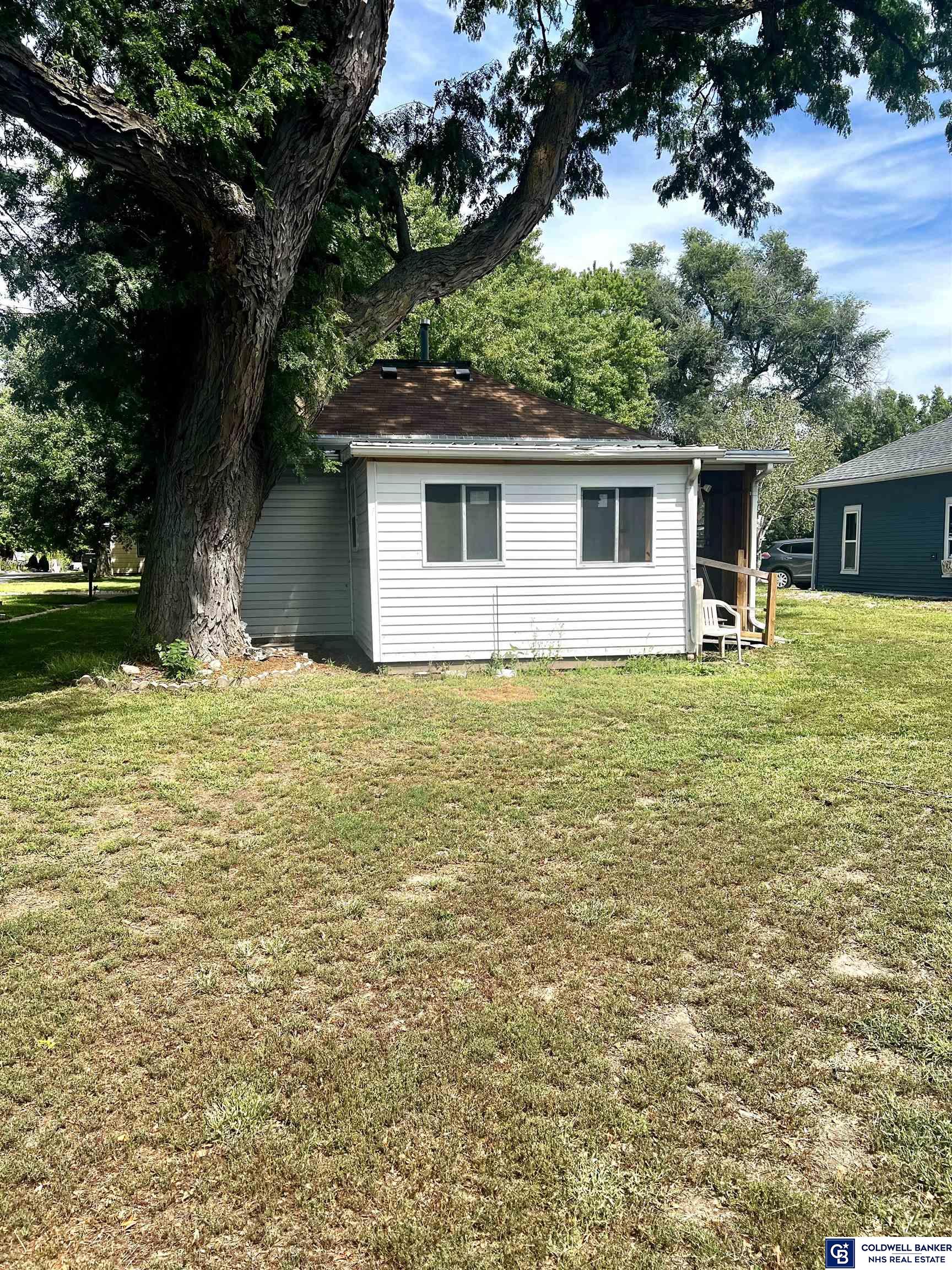 615 W 8th Street, York, Nebraska image 3