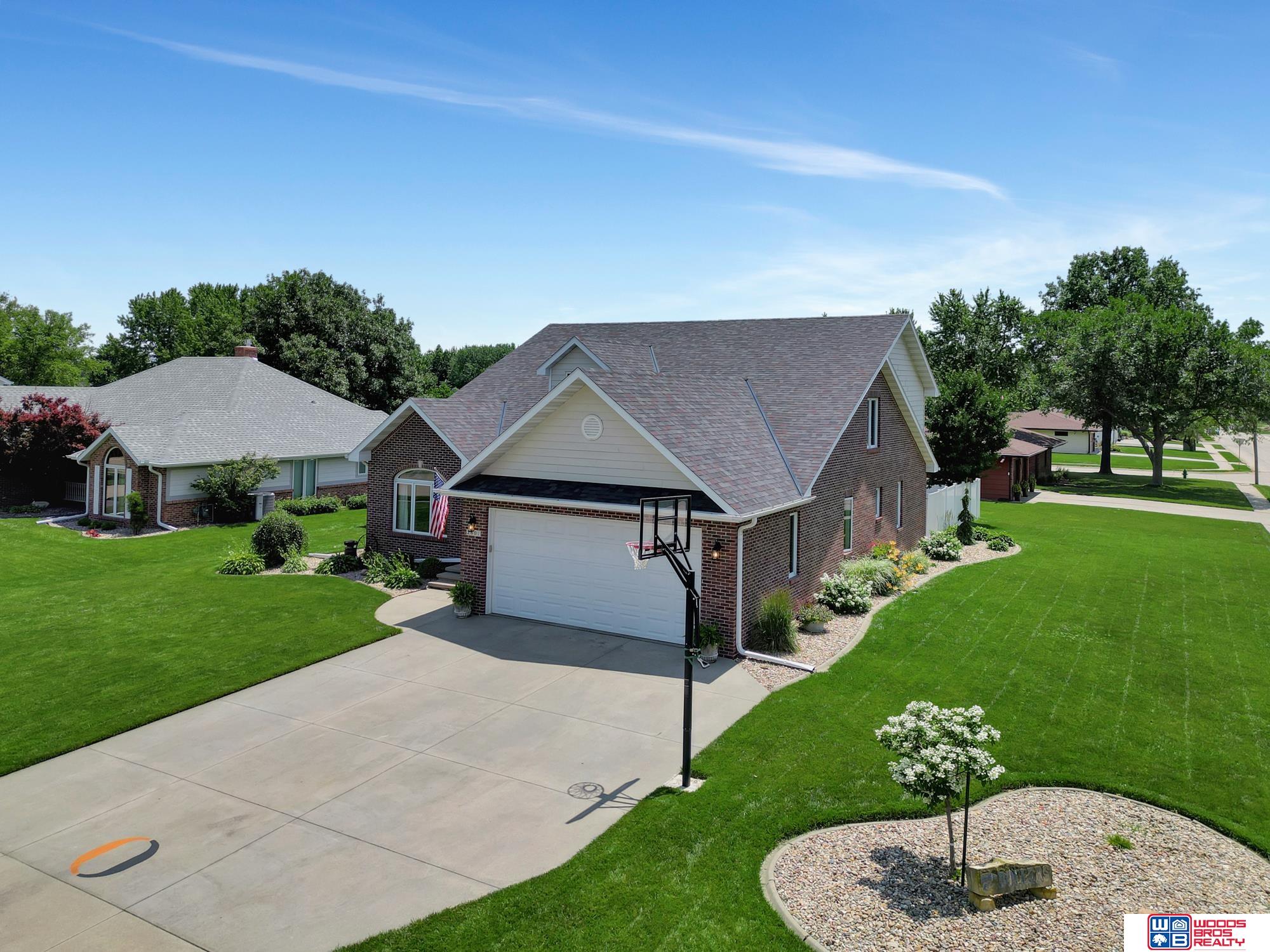 2601 Evergreen Circle, Beatrice, Nebraska image 2