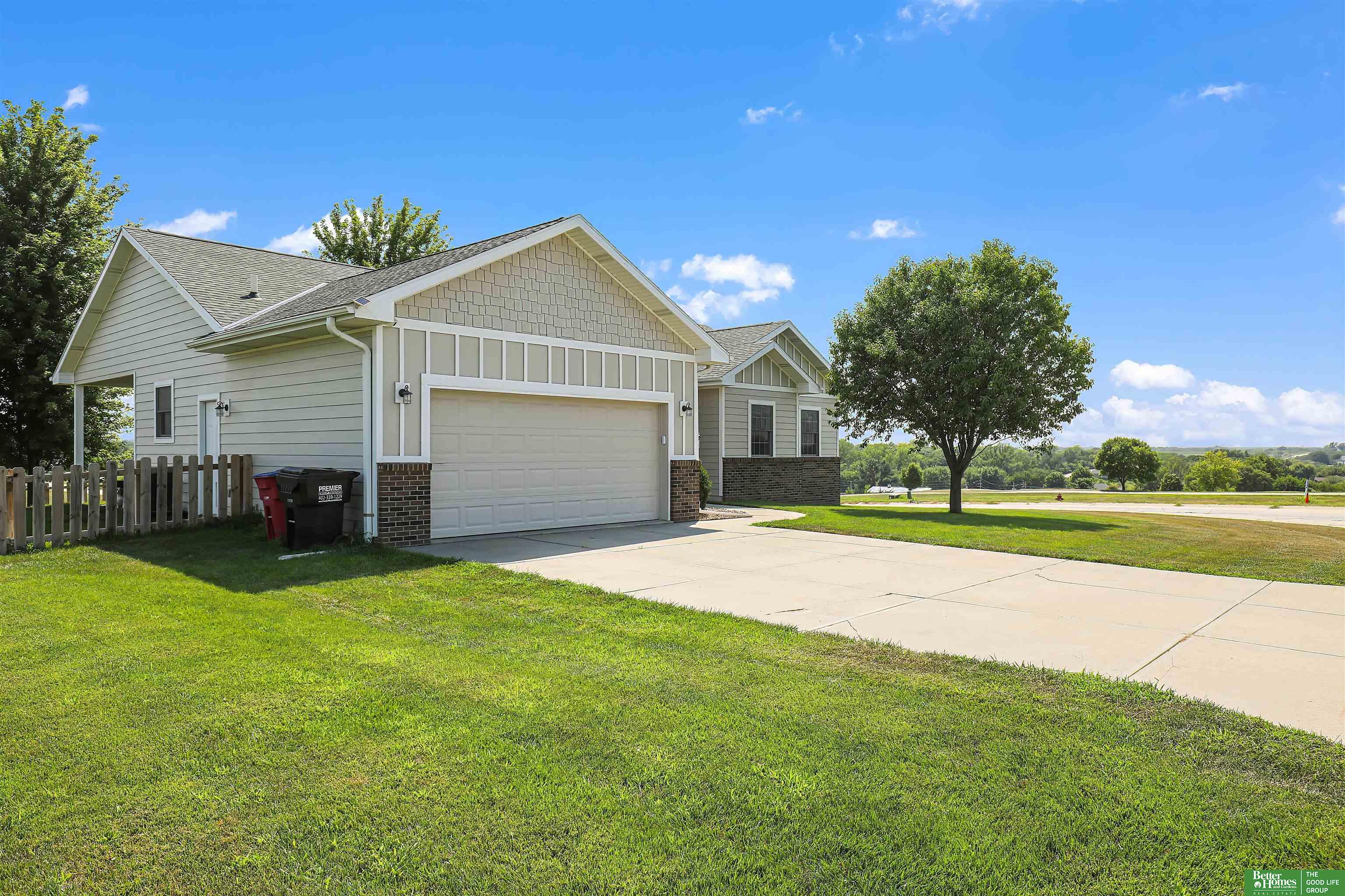 1521 Lake Ridge Drive, Plattsmouth, Nebraska image 3