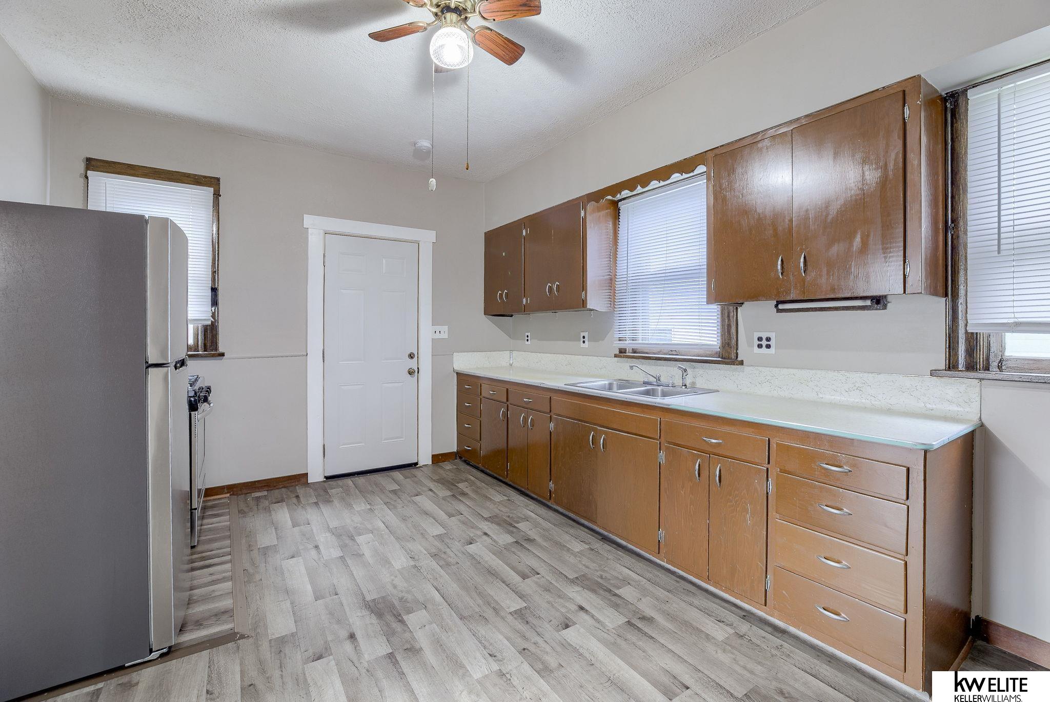 733 Avenue, Council Bluffs, Iowa image 9
