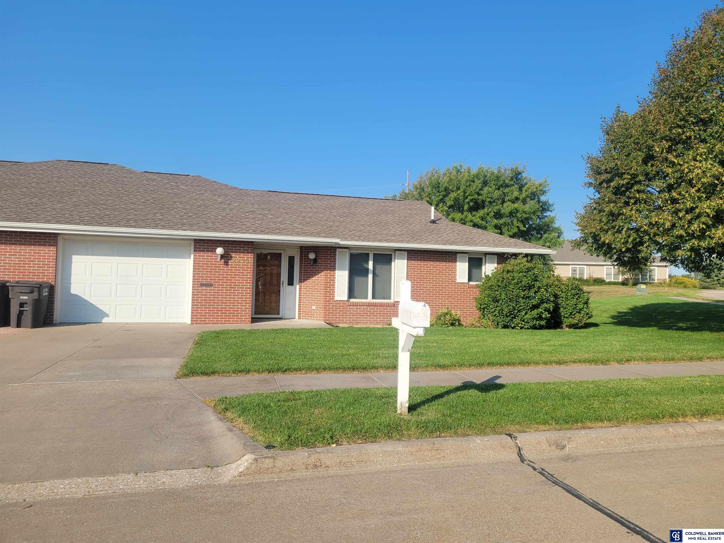 2223 Cardinal Lane, York, Nebraska image 1