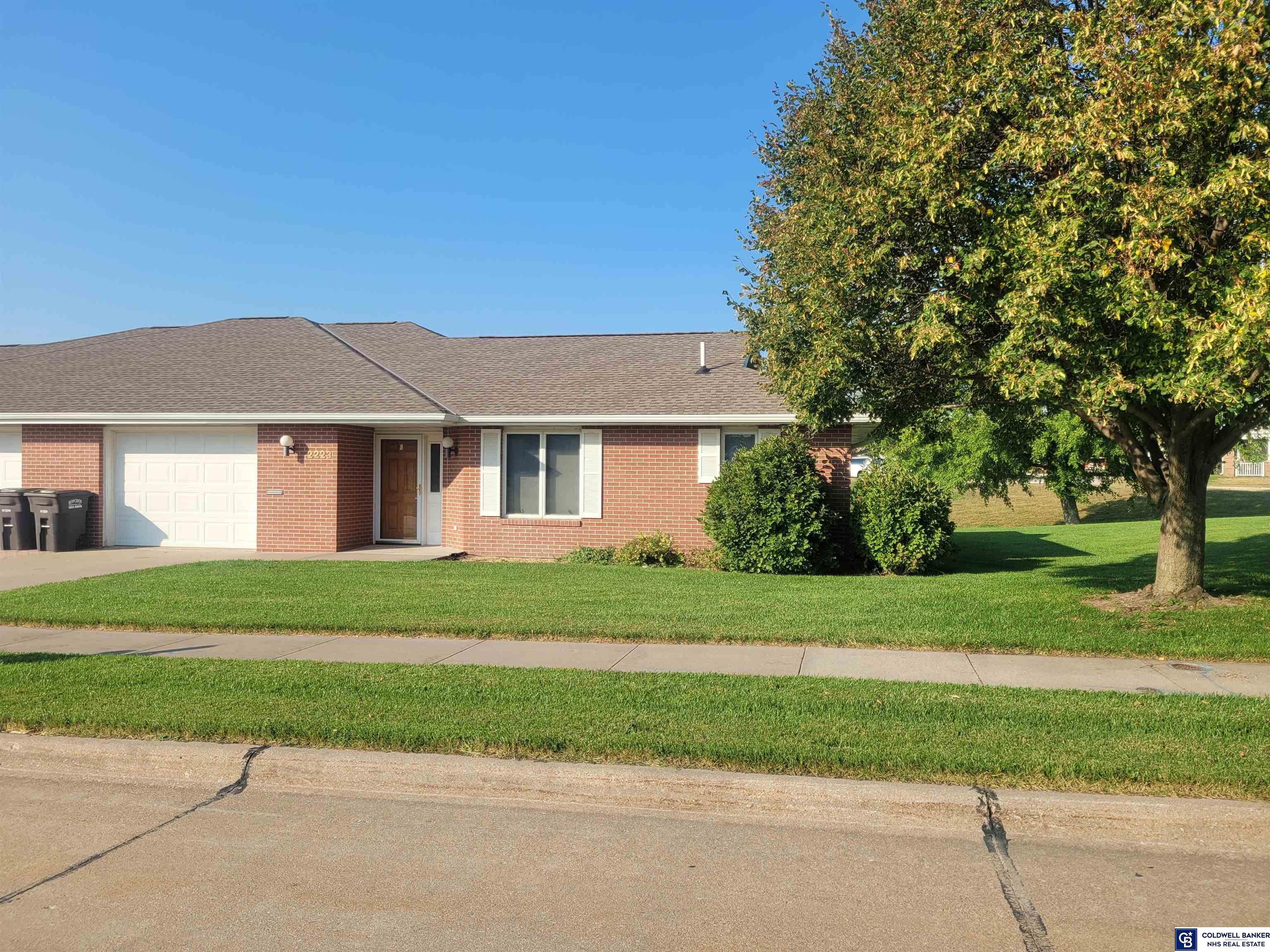 2223 Cardinal Lane, York, Nebraska image 2