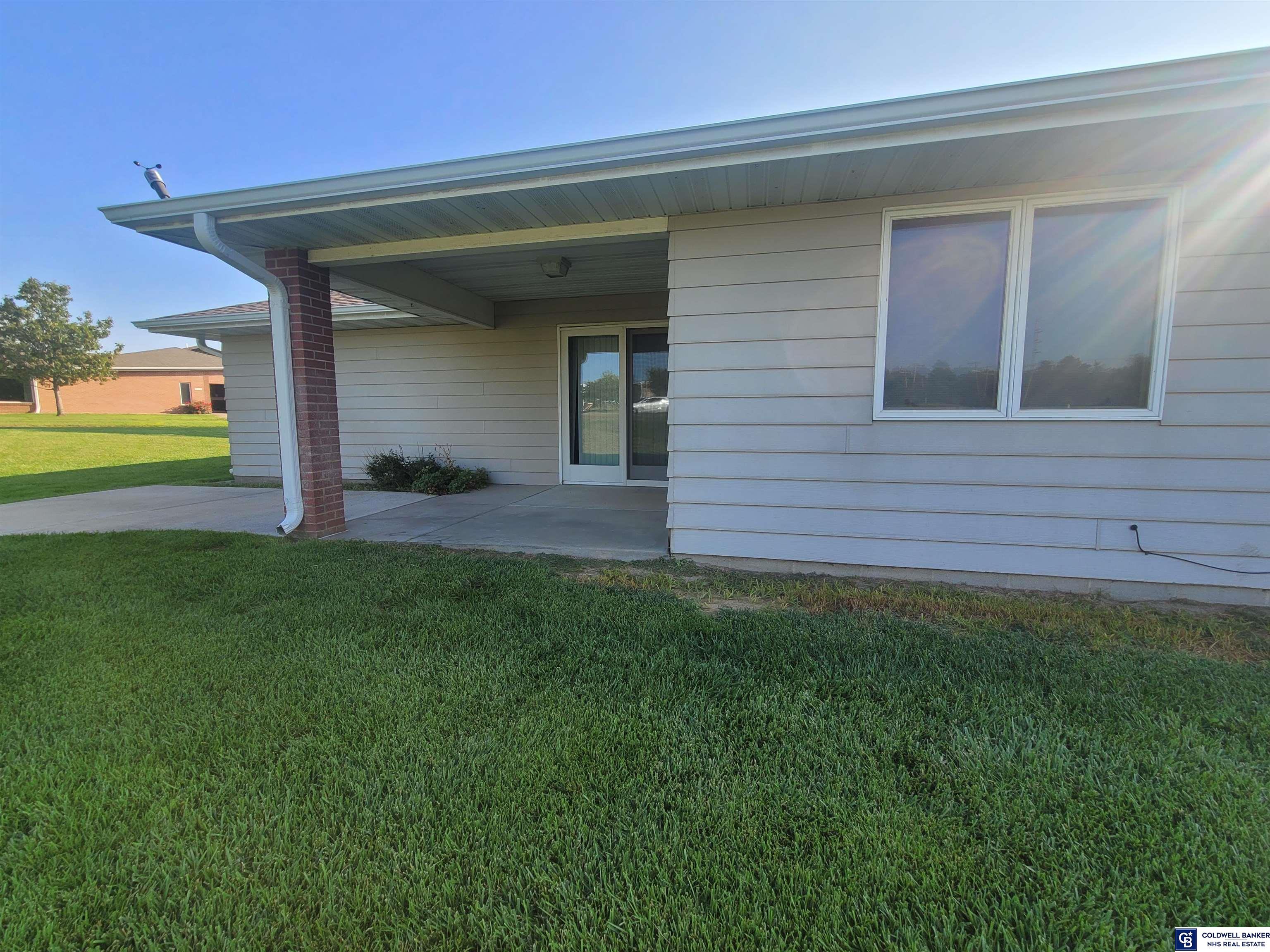 2223 Cardinal Lane, York, Nebraska image 3