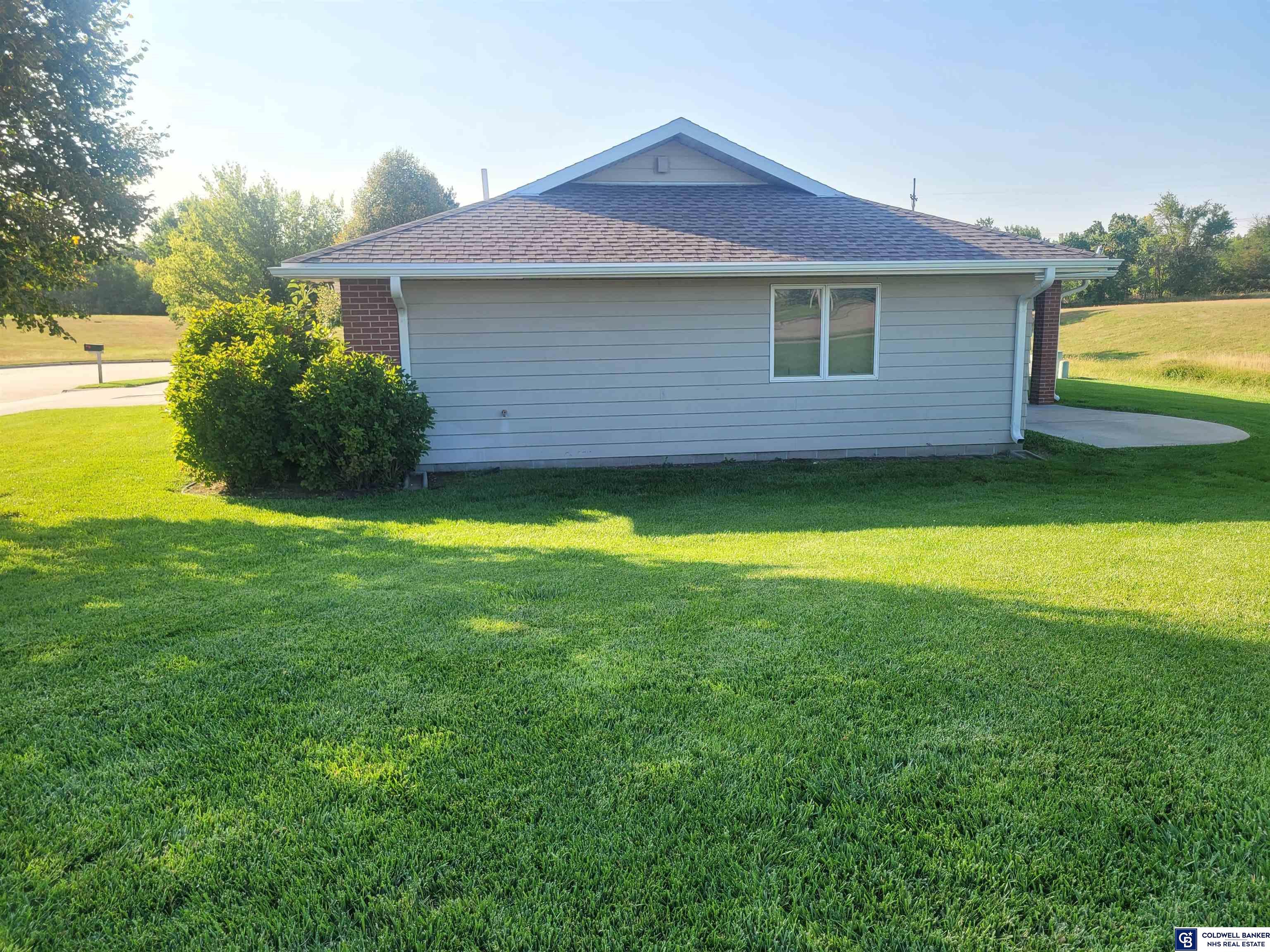 2223 Cardinal Lane, York, Nebraska image 5