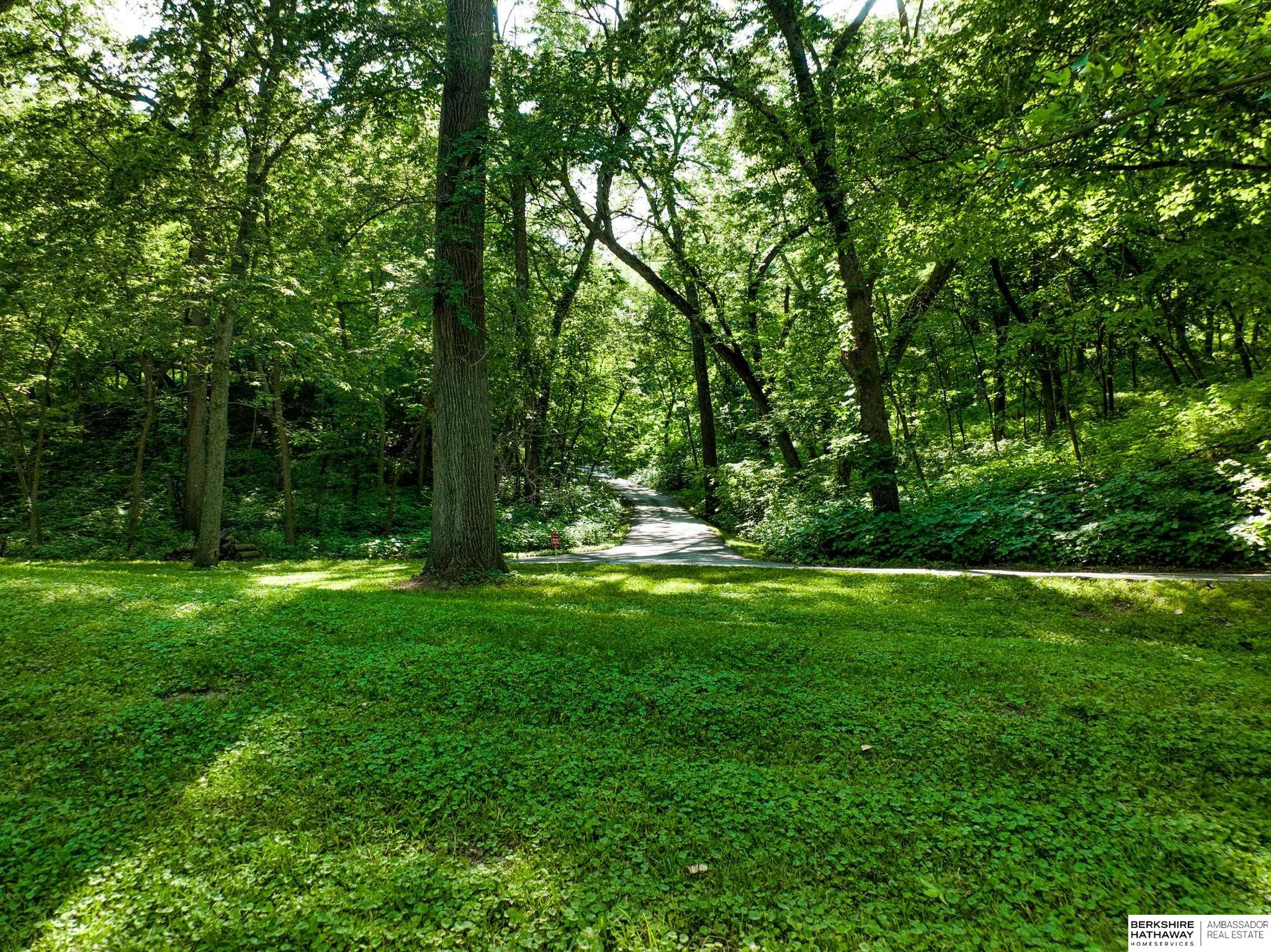 17668 Pioneer Trail, Plattsmouth, Nebraska image 2