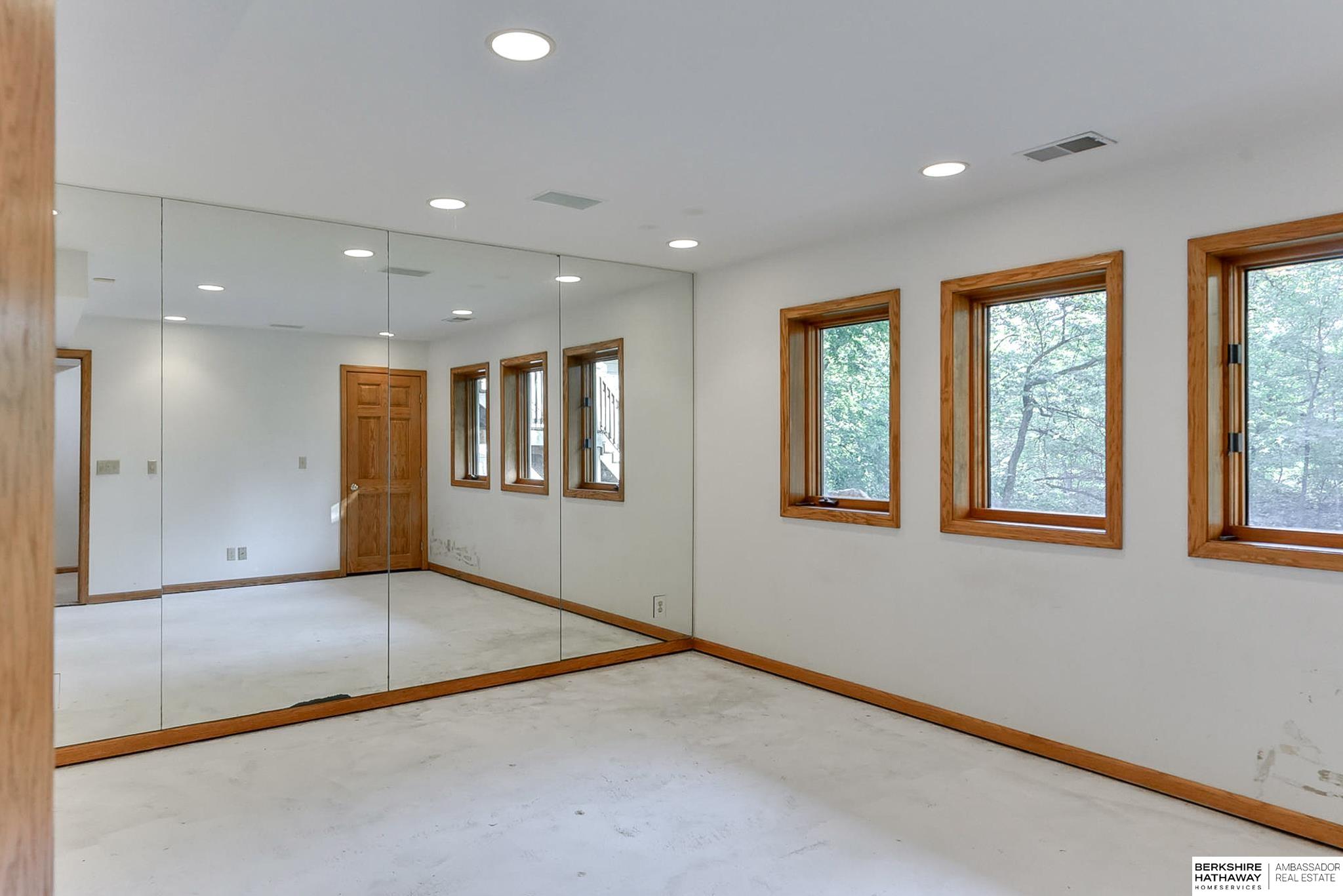 17668 Pioneer Trail, Plattsmouth, Nebraska image 46