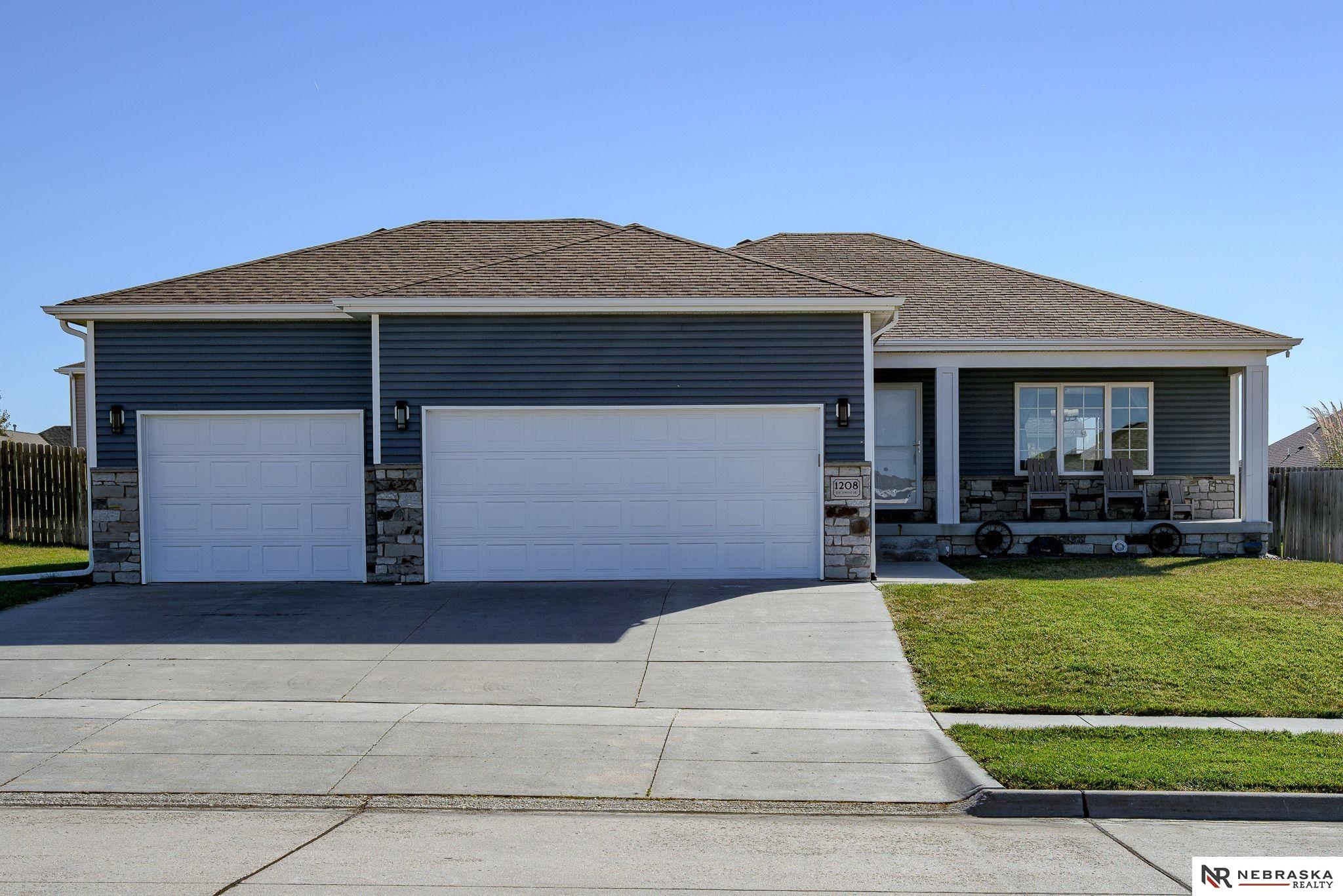 1208 Birchwood Drive, Hickman, Nebraska image 1
