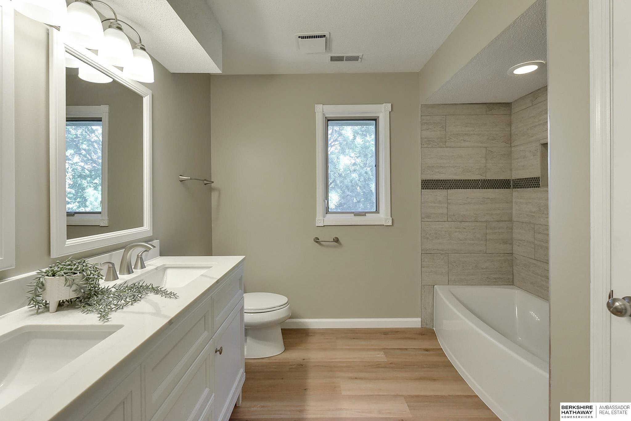 6313 S 79th Street, Ralston, Nebraska image 24