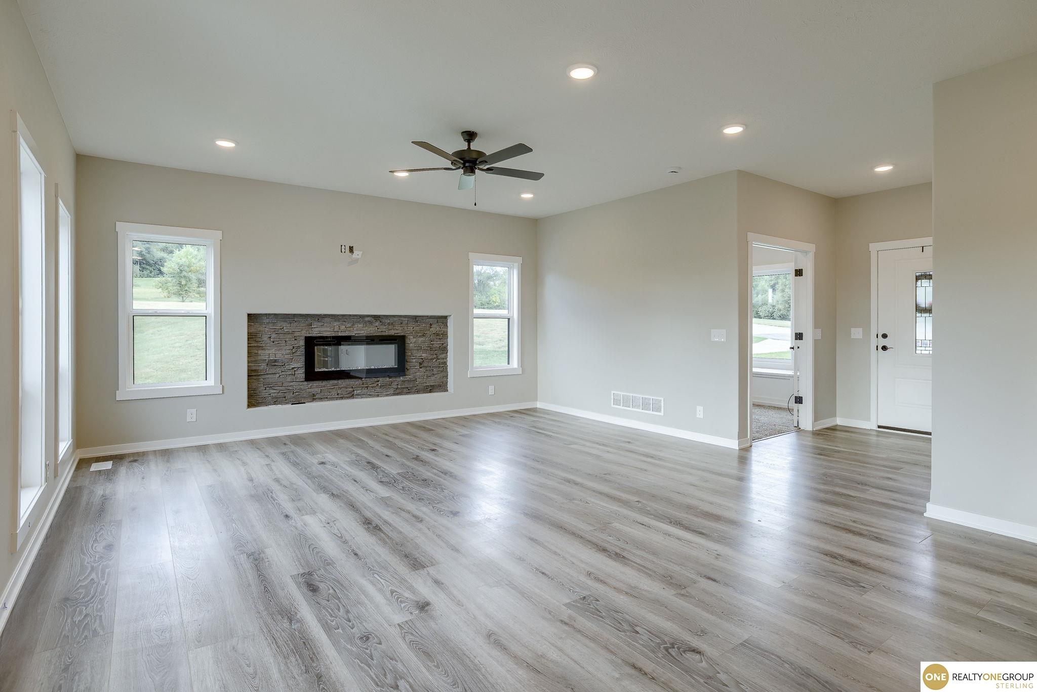 3018 Davy Jones Circle, Plattsmouth, Nebraska image 2