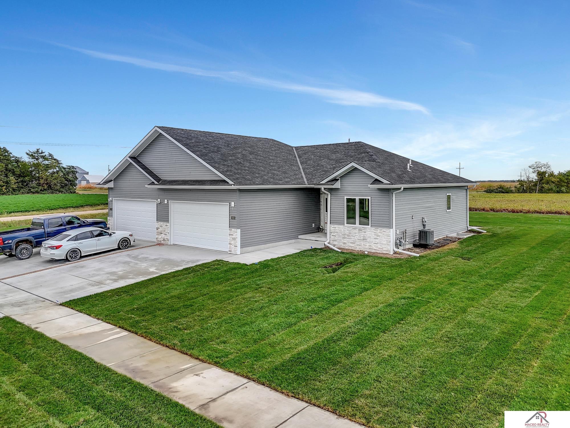 2415 Fairway Drive, Crete, Nebraska image 5