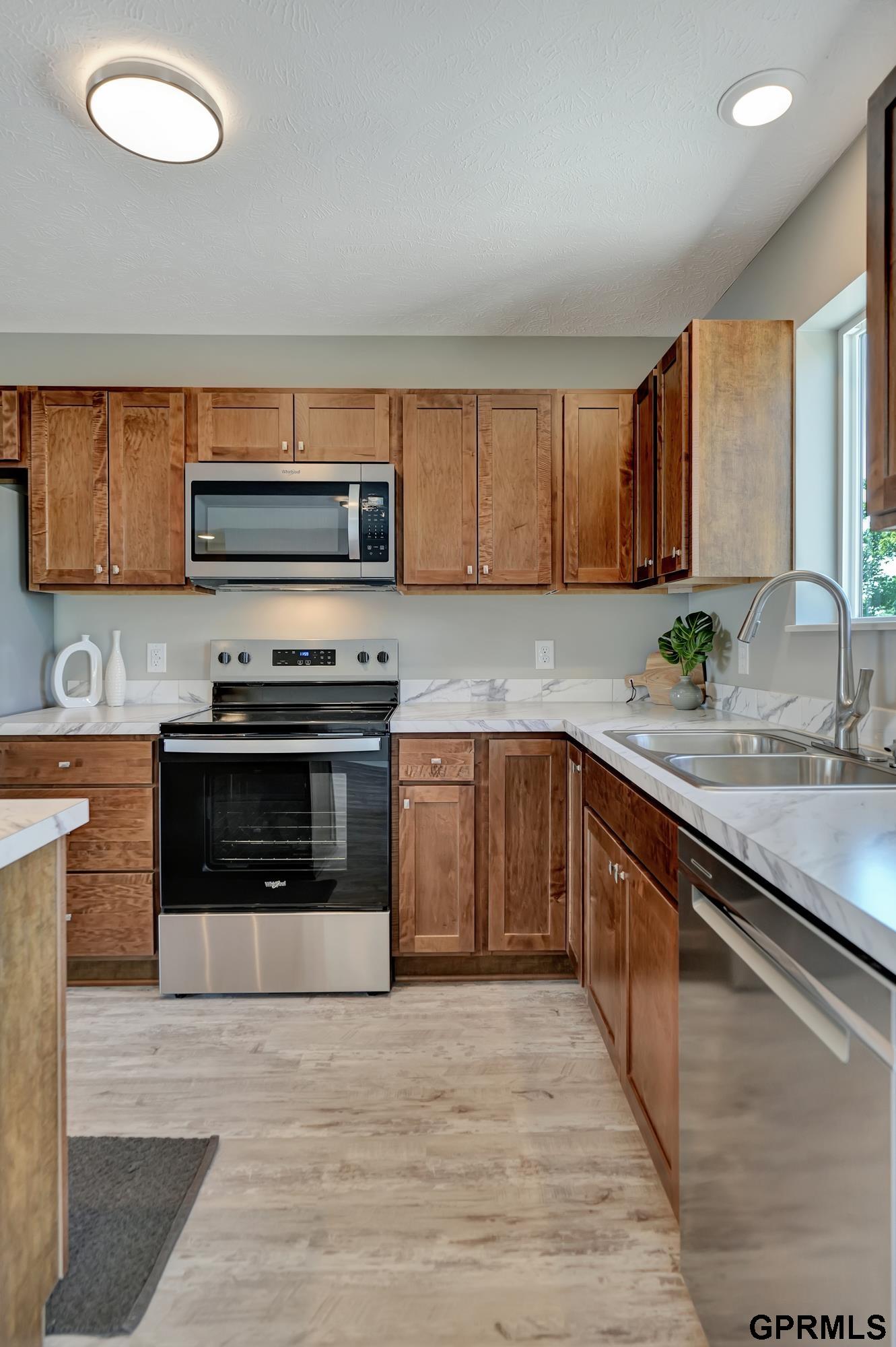903 Sunridge Drive, Beatrice, Nebraska image 9